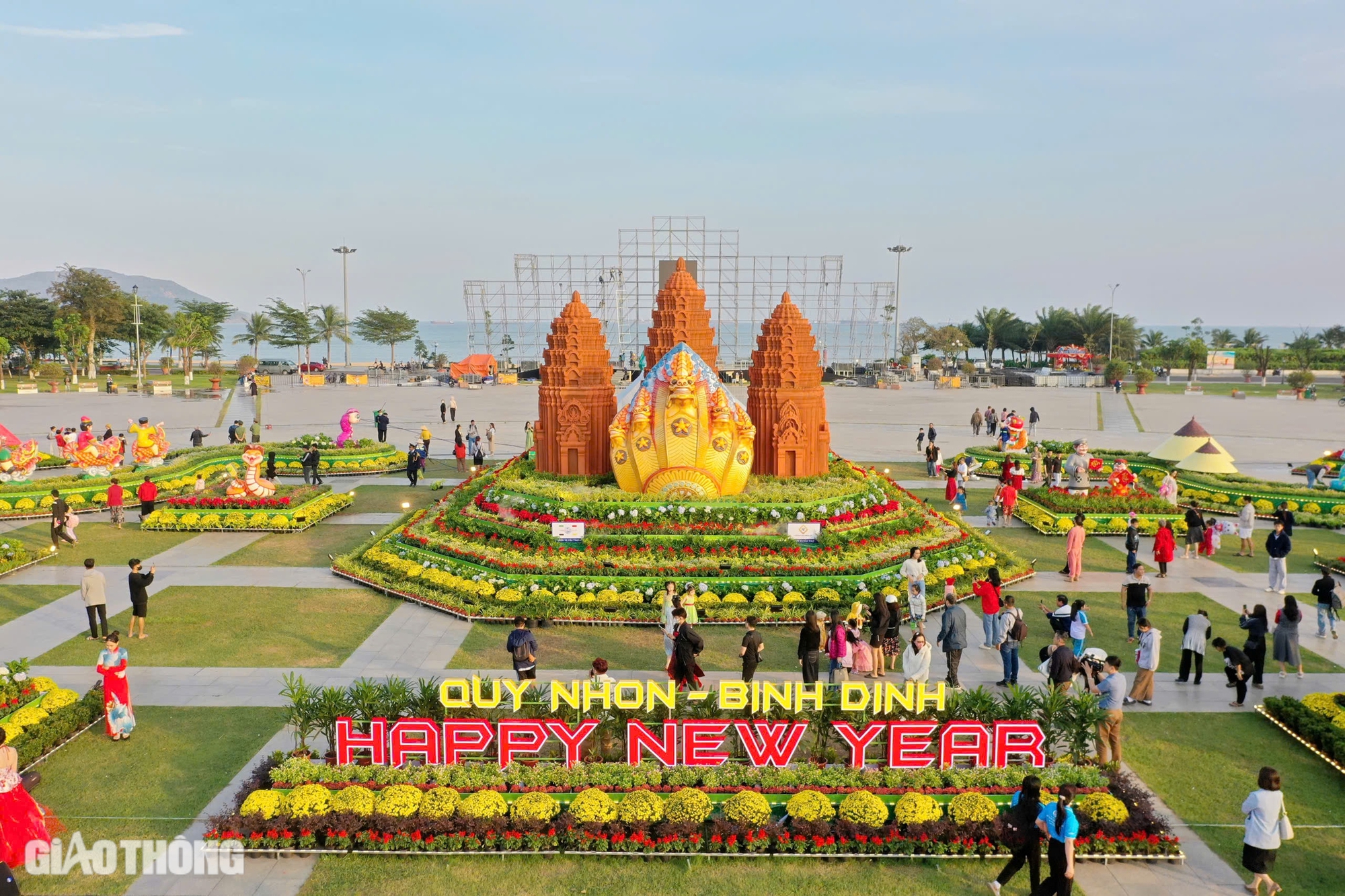 Độc đáo linh vật rắn Naga 5 đầu tại Bình Định- Ảnh 2. Độc đáo linh vật rắn Naga 5 đầu tại Bình Định- Ảnh 2.