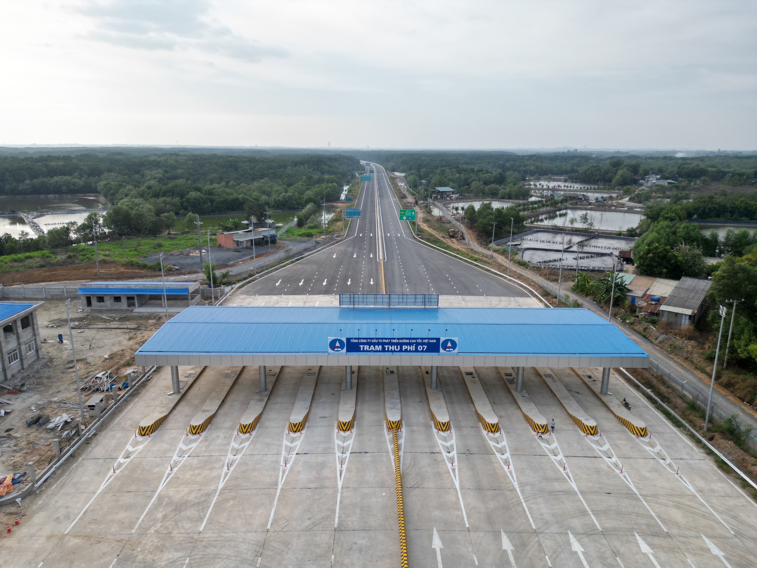 Đi cao tốc Bến Lức - Long Th&agrave;nh gặp sự cố phải gọi ai?- Ảnh 1.