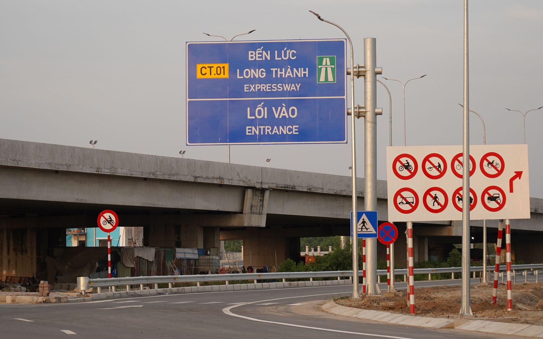 Hướng dẫn lộ tr&igrave;nh đi cao tốc Bến Lức - Long Th&agrave;nh để tr&aacute;nh kẹt xe tr&ecirc;n QL51 dịp Tết