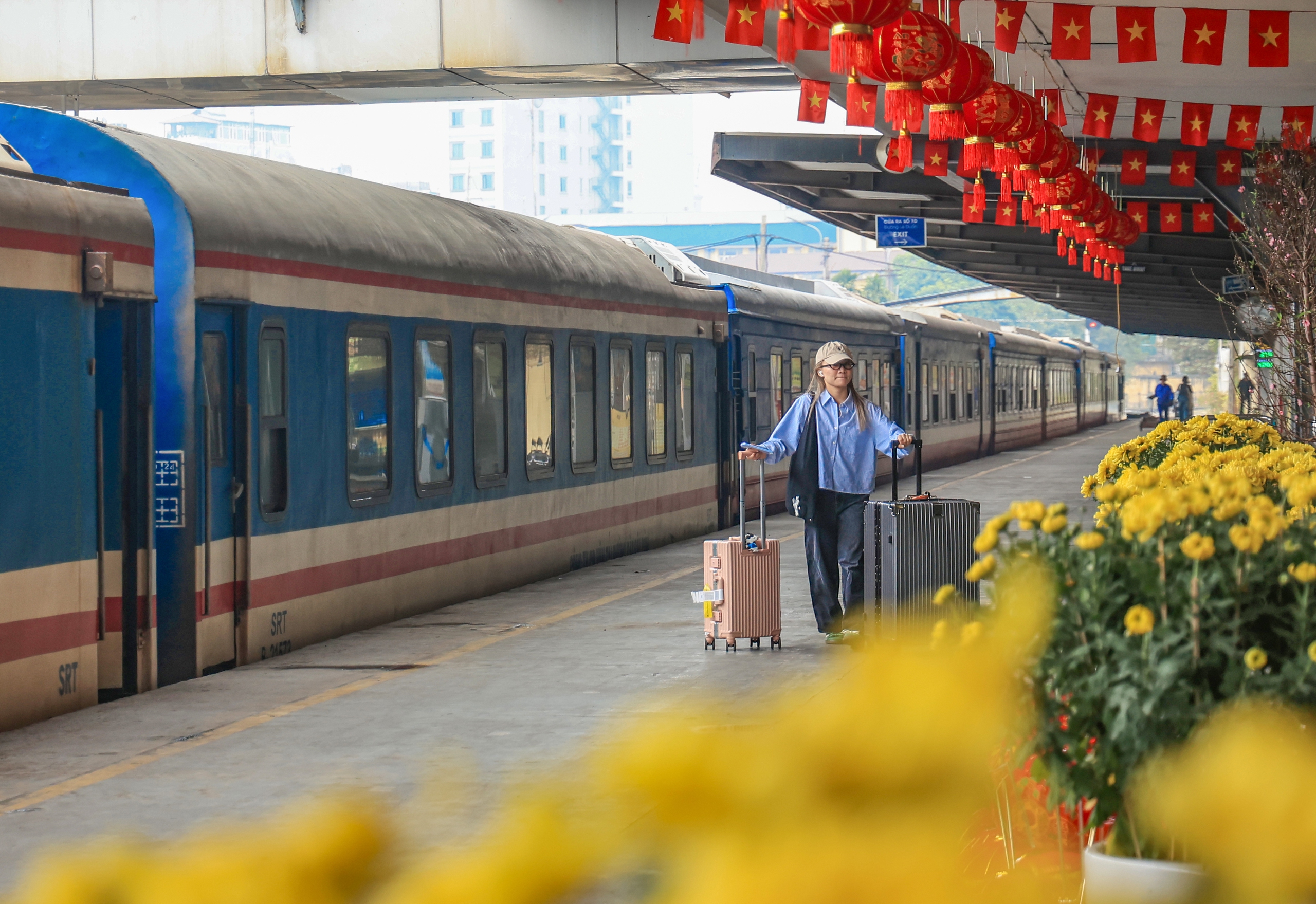 Ga Long Bi&ecirc;n, H&agrave; Nội trang ho&agrave;ng rực rỡ đ&oacute;n Tết- Ảnh 16.
