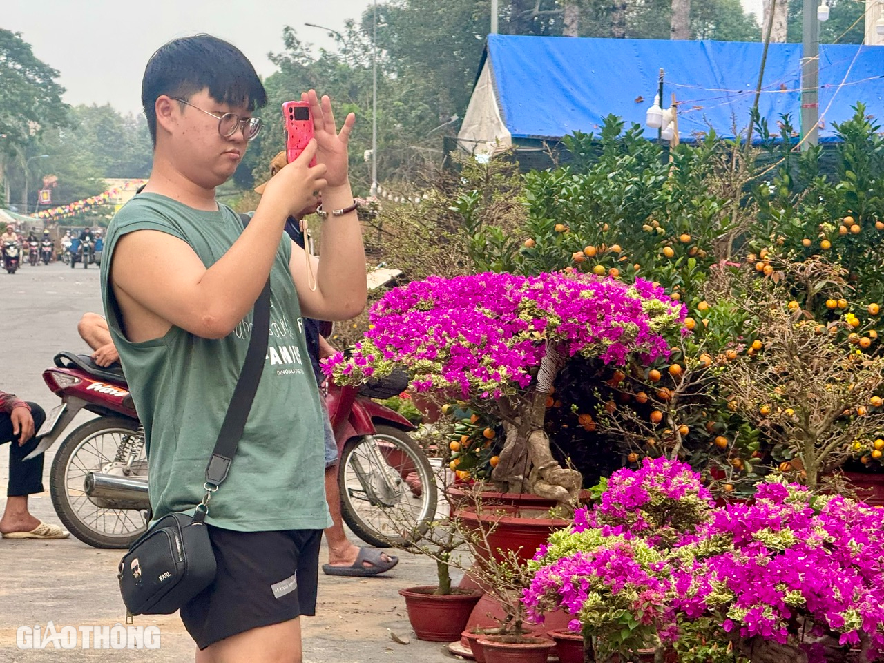 Chợ hoa Đồng Nai: Người xem đ&ocirc;ng, người mua &iacute;t- Ảnh 9.