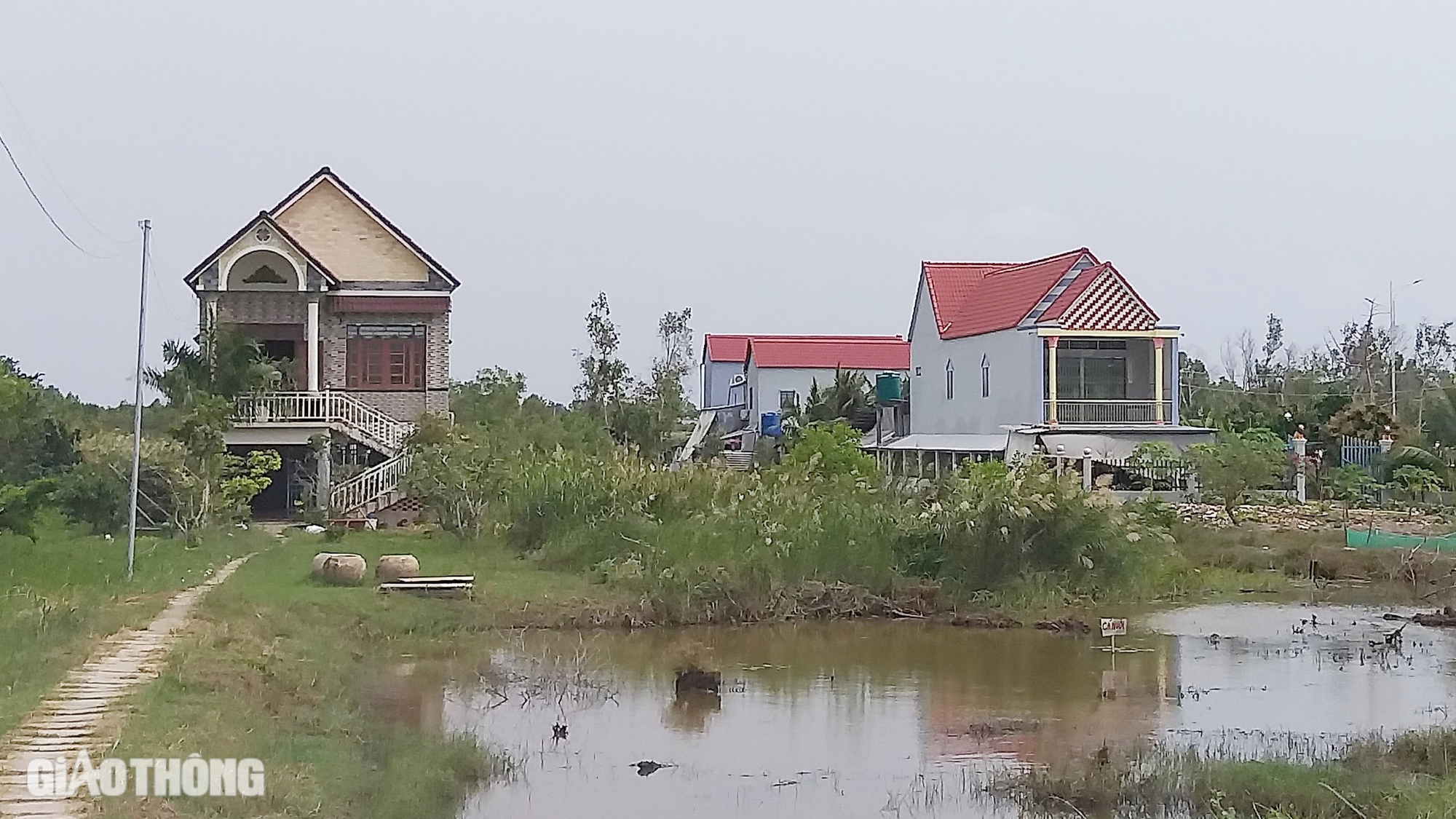 Độc đ&aacute;o những căn nh&agrave; "cao cẳng" chống ngập ở C&agrave; Mau- Ảnh 8.