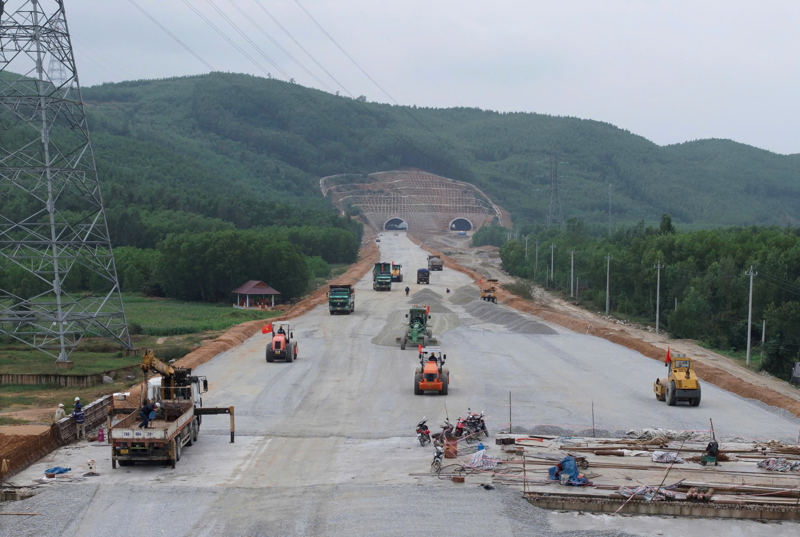 Duy tr&igrave; tốt hệ thống bảo đảm an to&agrave;n tại dự &aacute;n giao th&ocirc;ng dịp tết Nguy&ecirc;n đ&aacute;n- Ảnh 1.