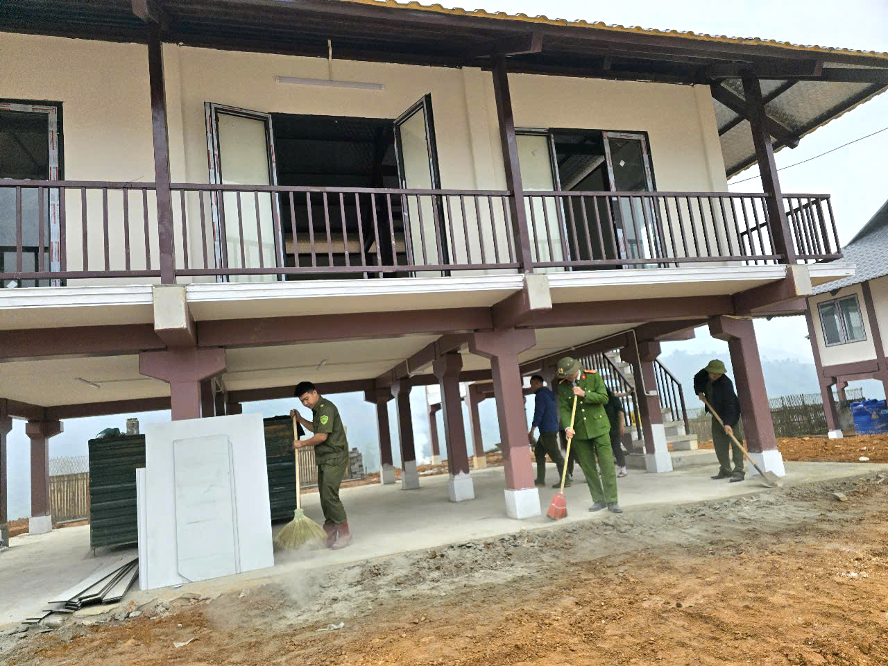 Xu&acirc;n tr&ecirc;n những bản l&agrave;ng &ldquo;sự sống nảy nở từ c&aacute;i chết&rdquo;- Ảnh 2.