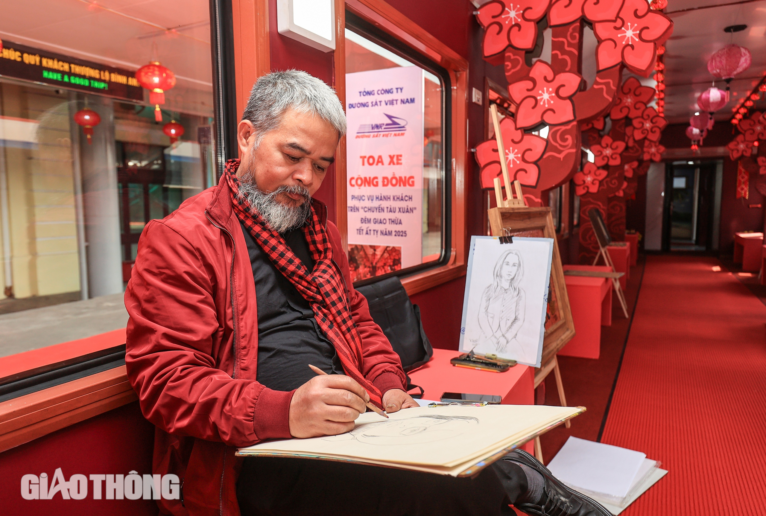 Ngỡ ng&agrave;ng trước &ldquo;Chuyến t&agrave;u Xu&acirc;n&rdquo; độc đ&aacute;o chạy xuy&ecirc;n Giao thừa- Ảnh 11.