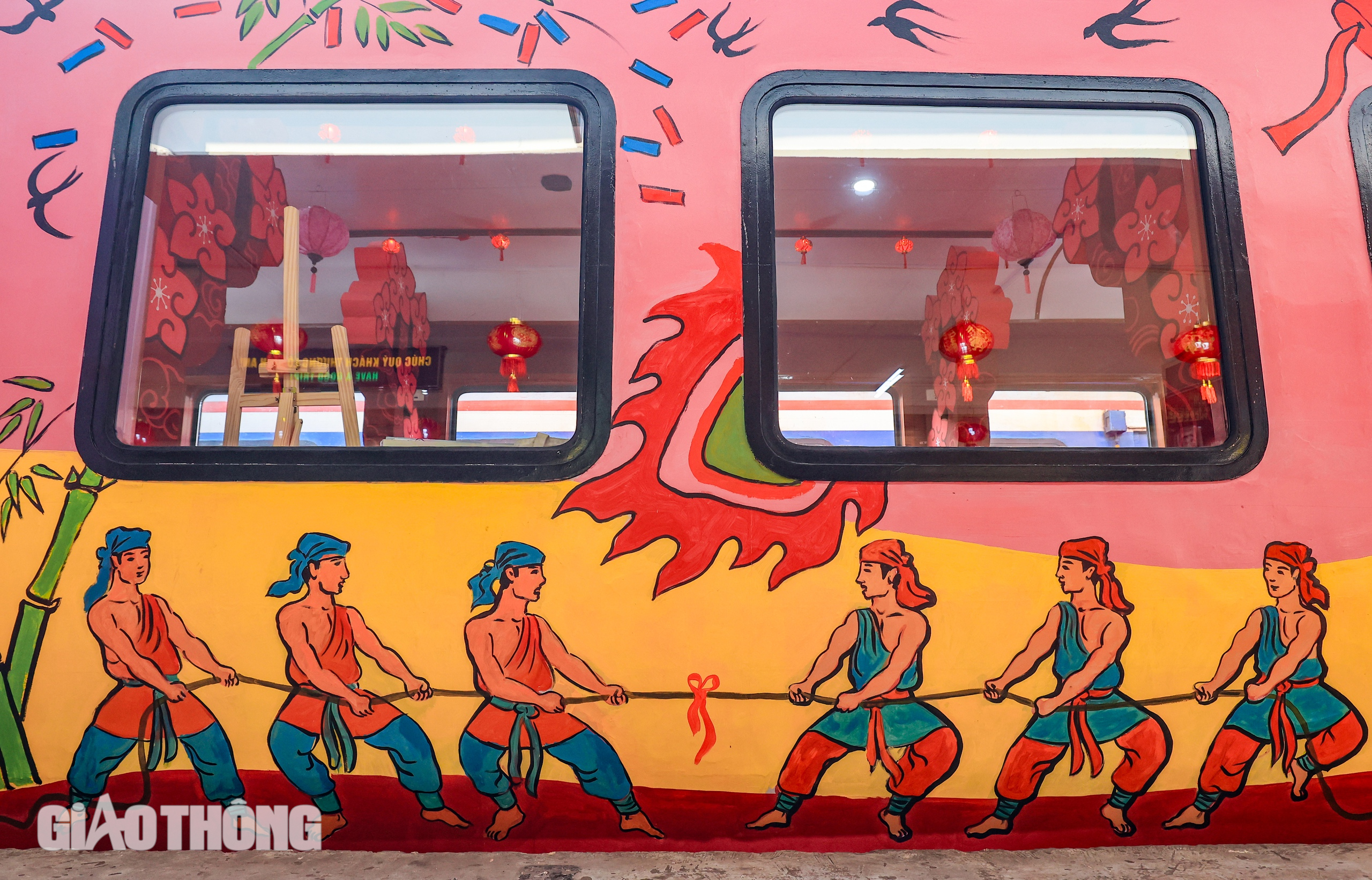 Ngỡ ng&agrave;ng trước &ldquo;Chuyến t&agrave;u Xu&acirc;n&rdquo; độc đ&aacute;o chạy xuy&ecirc;n Giao thừa- Ảnh 4.