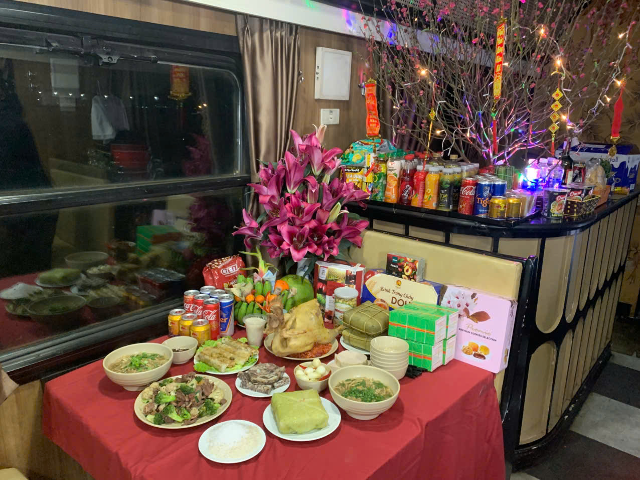 Hương Tết ngập tr&agrave;n tr&ecirc;n những chuyến t&agrave;u Xu&acirc;n- Ảnh 9.