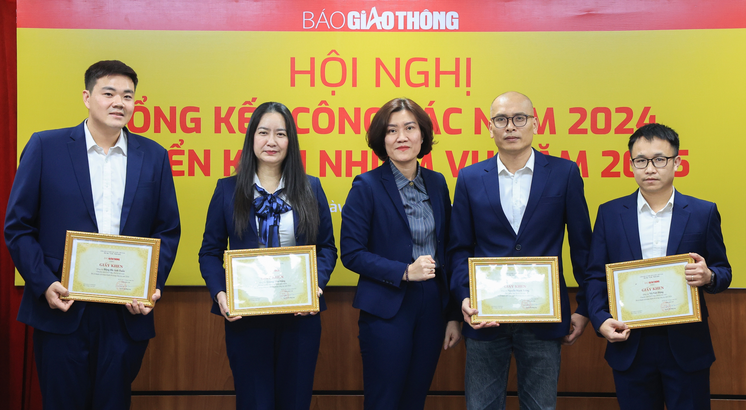 Thứ trưởng Nguyễn Danh Huy: B&aacute;o Giao th&ocirc;ng phải vượt qua th&aacute;ch thức- Ảnh 6.