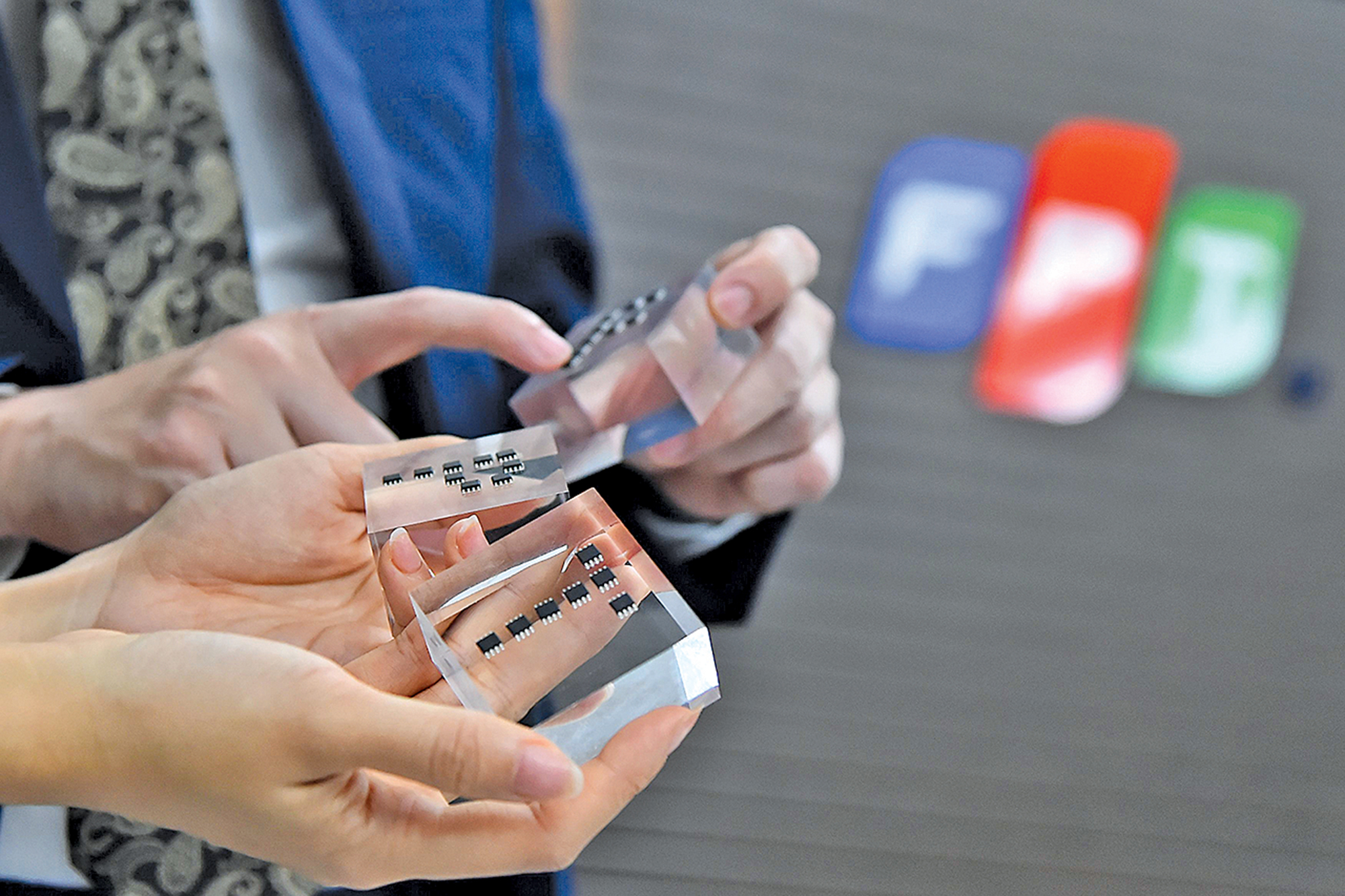 Gia nhập đường đua chip bán dẫn- Ảnh 2. Gia nhập đường đua chip bán dẫn- Ảnh 2.