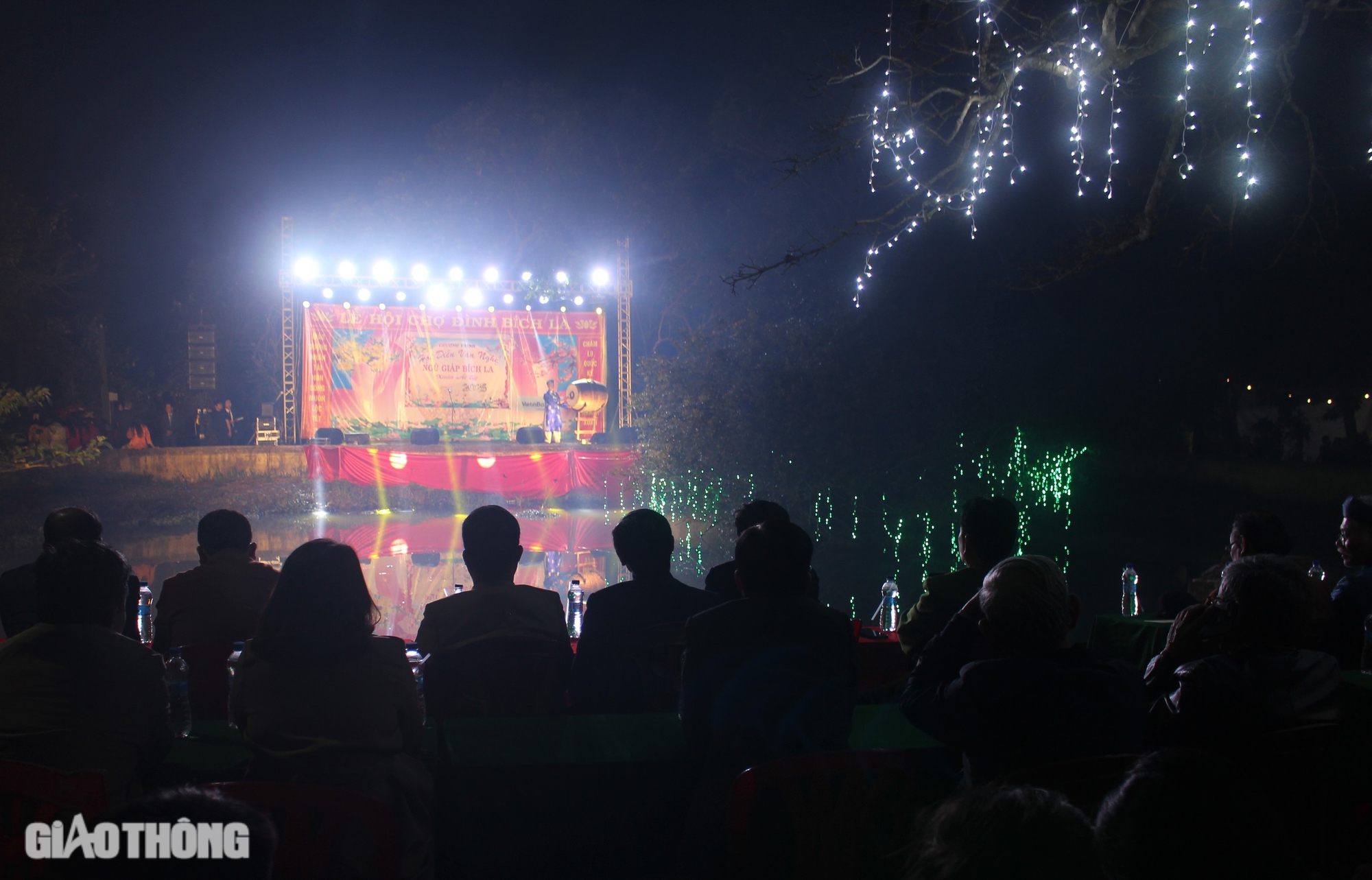 Độc đáo phiên chợ mỗi năm họp một lần lúc nửa đêm ở Quảng Trị- Ảnh 13. Độc đáo phiên chợ mỗi năm họp một lần lúc nửa đêm ở Quảng Trị- Ảnh 13.