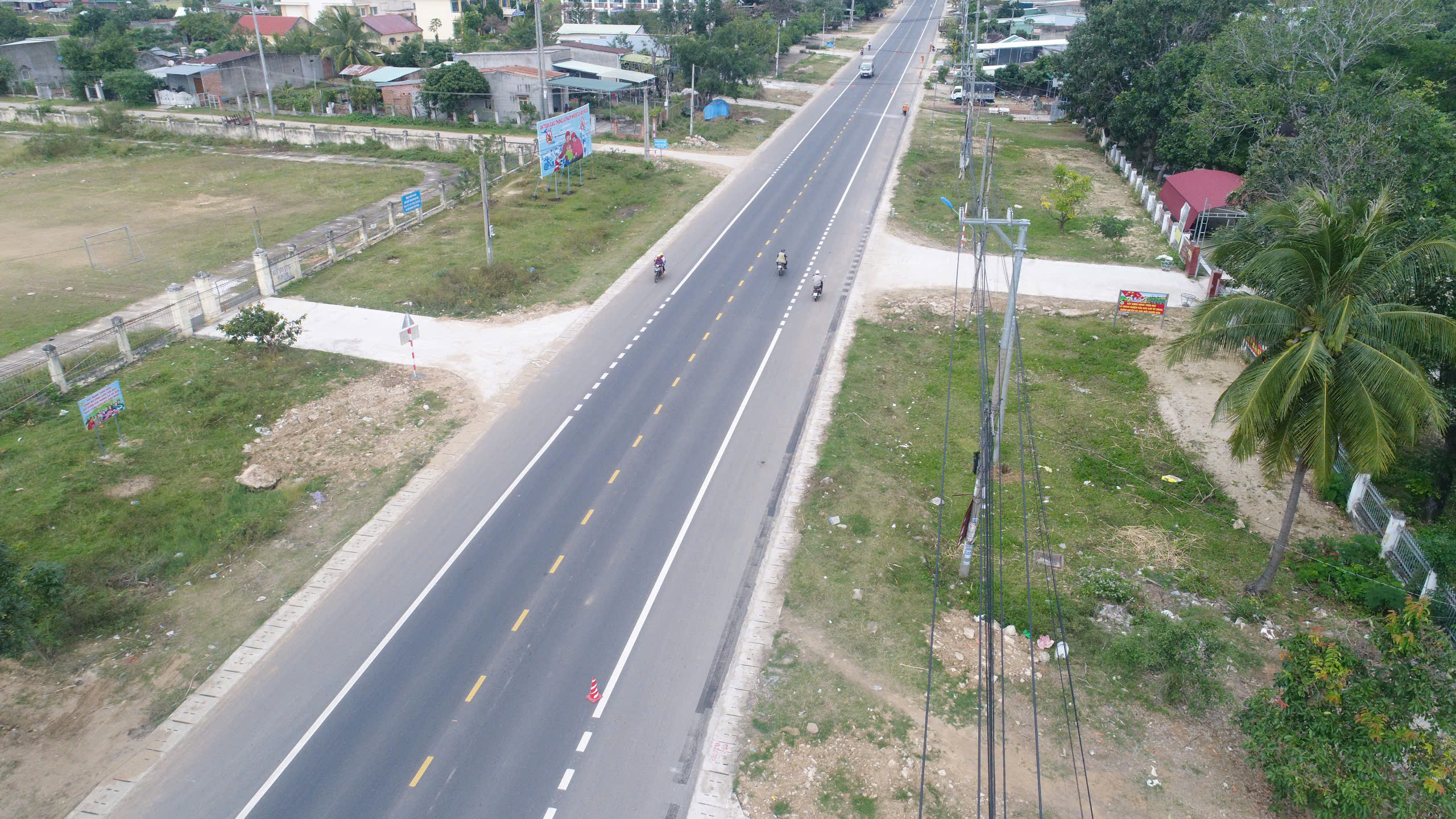 Ngắm QL19 kết nối tỉnh Gia Lai v&agrave; B&igrave;nh Định vừa ho&agrave;n th&agrave;nh- Ảnh 7.