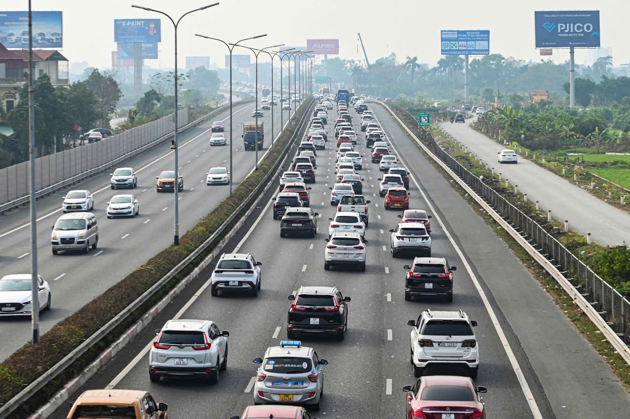 Tai nạn giao th&ocirc;ng l&agrave;m 33 người tử vong ng&agrave;y m&ugrave;ng 3 tết Ất Tỵ- Ảnh 1.