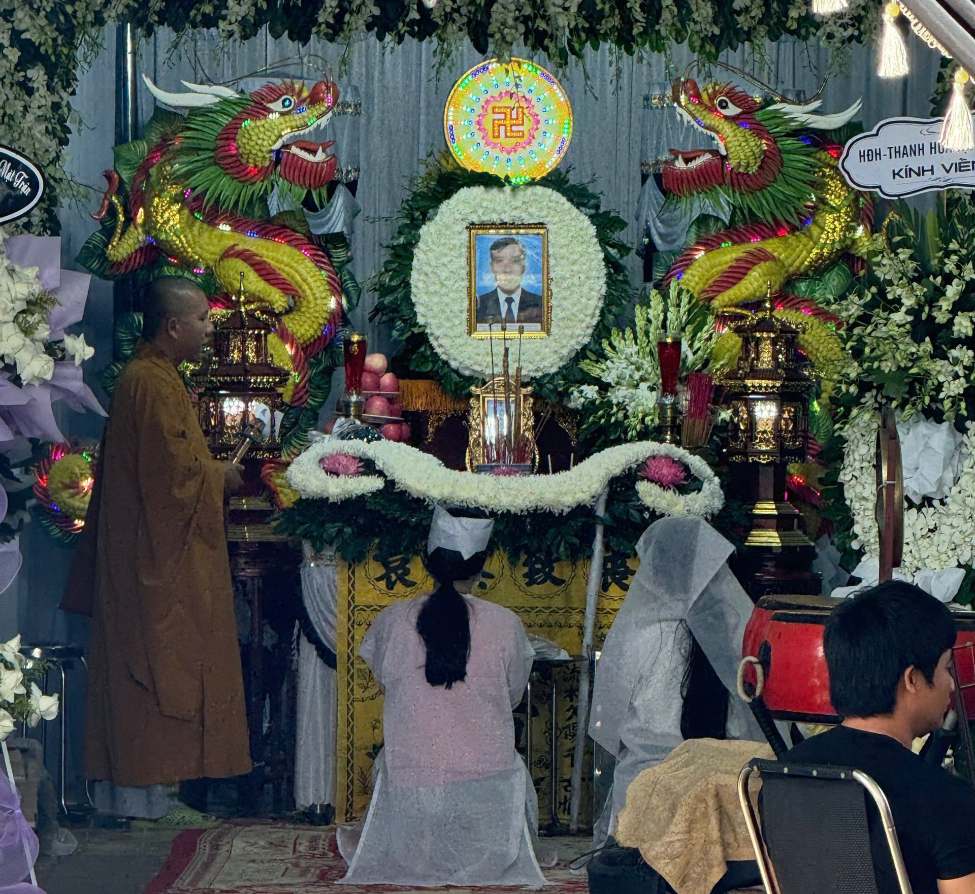 Người đ&agrave;n &ocirc;ng bị đ&aacute;nh dập n&atilde;o sau va quệt xe ở B&igrave;nh Dương đ&atilde; tử vong- Ảnh 1.
