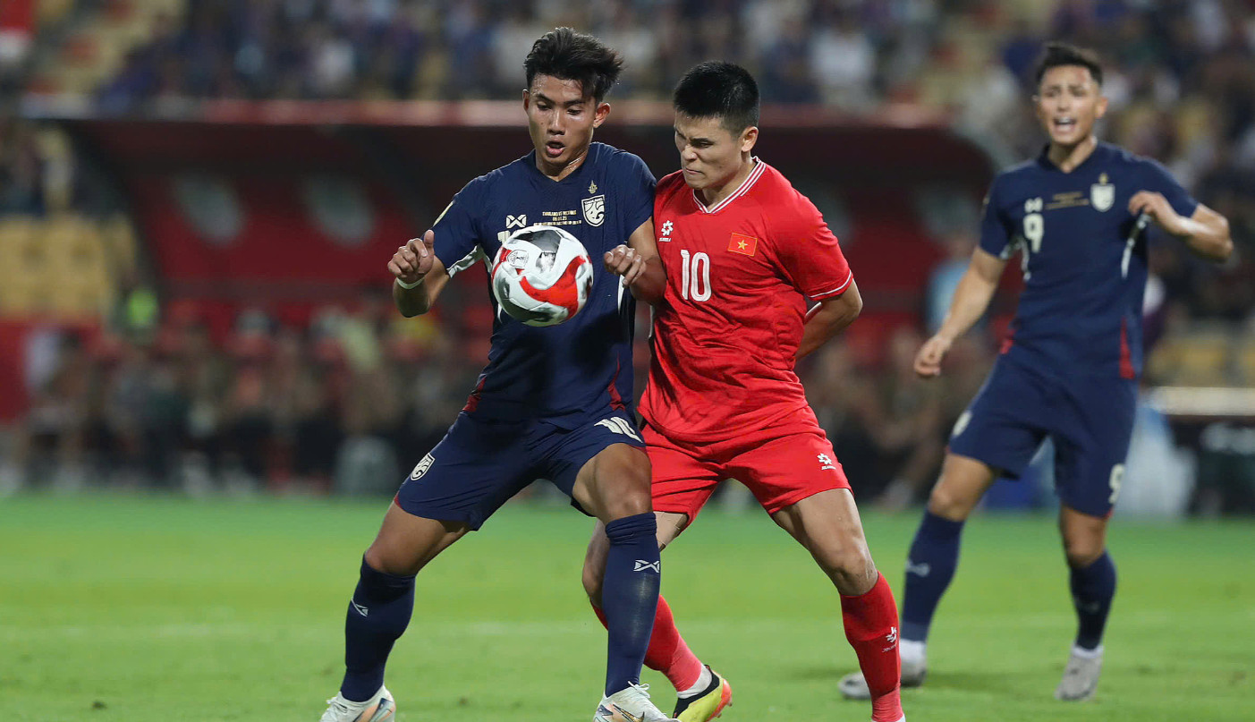 V&ocirc; địch AFF Cup, tuyển Việt Nam "x&aacute;t th&ecirc;m muối" v&agrave;o nỗi đau của người Th&aacute;i- Ảnh 1.