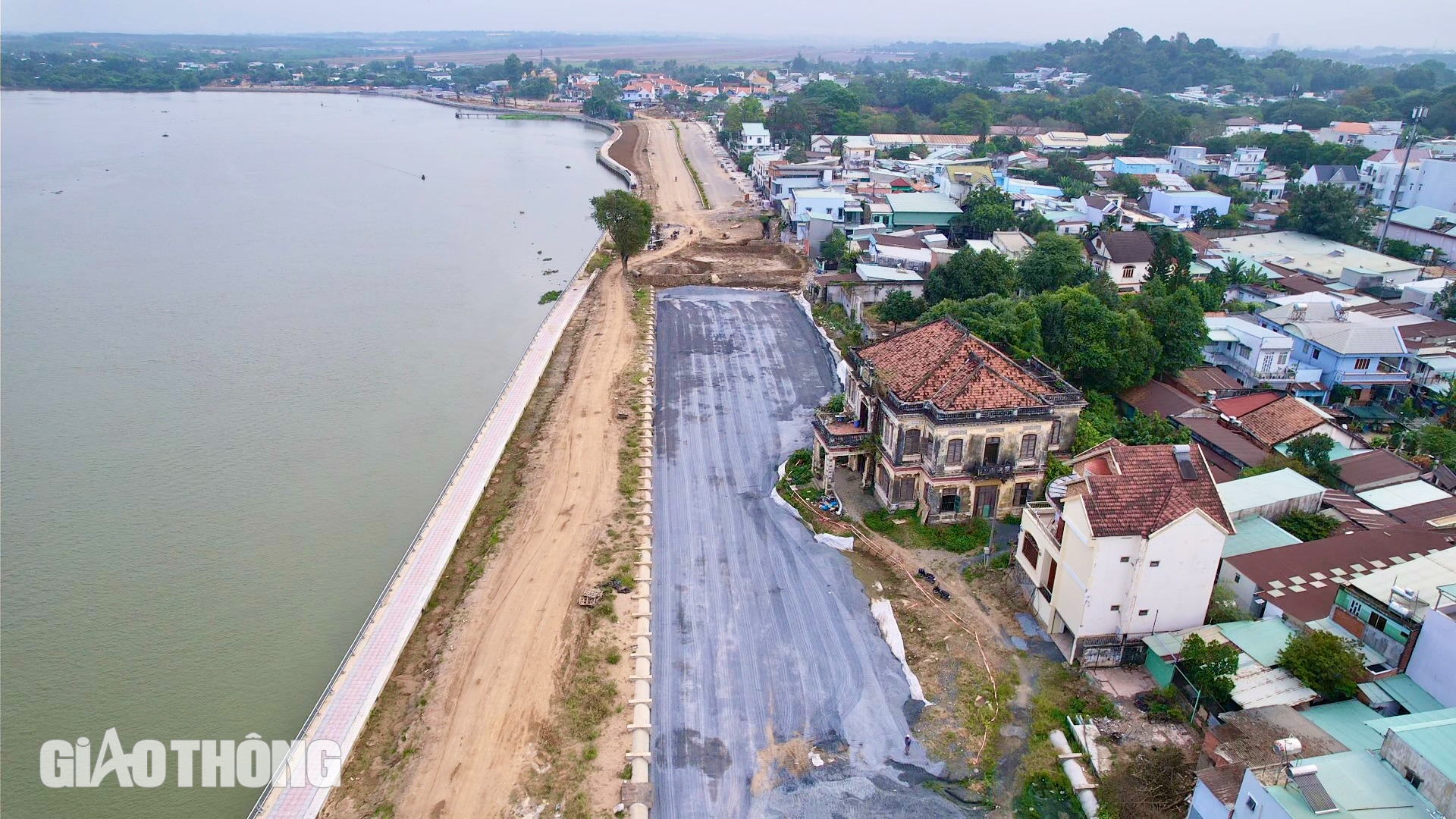 Có 99% mặt bằng, đường ven sông Đồng Nai tăng tốc vào chặng đua cuối- Ảnh 7. Có 99% mặt bằng, đường ven sông Đồng Nai tăng tốc vào chặng đua cuối- Ảnh 7.