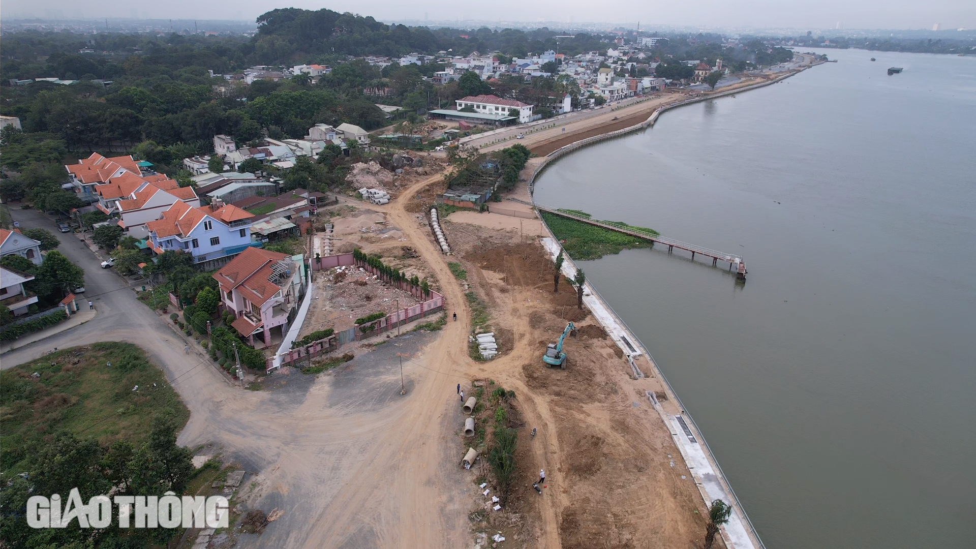 Có 99% mặt bằng, đường ven sông Đồng Nai tăng tốc vào chặng đua cuối- Ảnh 15. Có 99% mặt bằng, đường ven sông Đồng Nai tăng tốc vào chặng đua cuối- Ảnh 15.