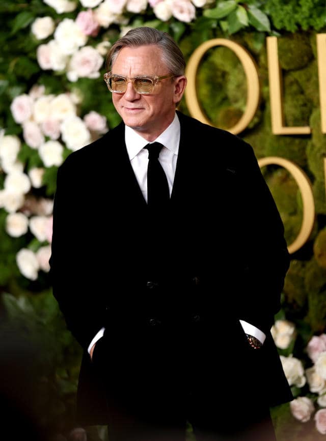 Quả cầu v&agrave;ng 2025: Demi Moore lần đầu ti&ecirc;n thắng giải- Ảnh 8.