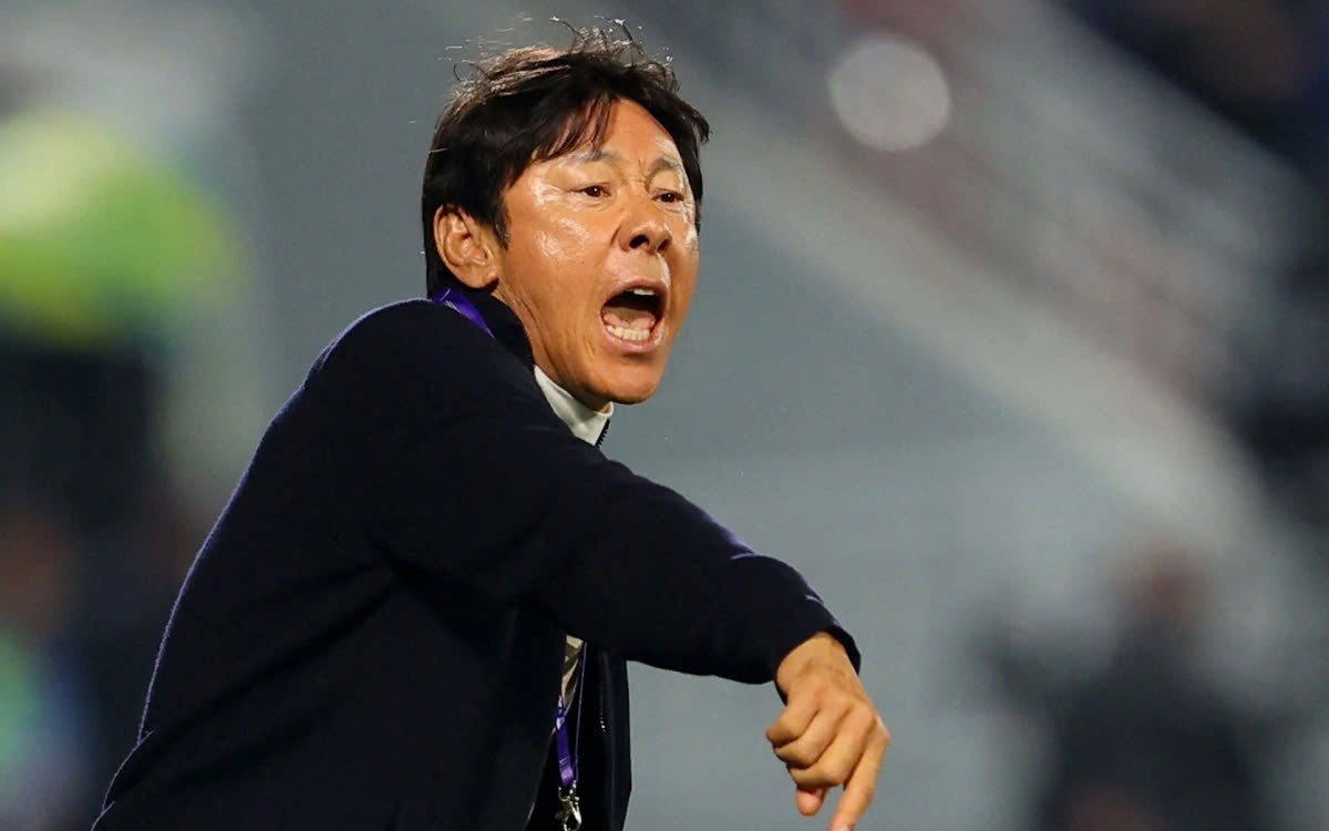Sao Indonesia hé lộ nguyên nhân bất ngờ khiến HLV Shin Tae-yong bị sa thải- Ảnh 2. Sớm dừng chân ở AFF Cup 2024, HLV Shin Tae-yong bị Indonesia sa thải