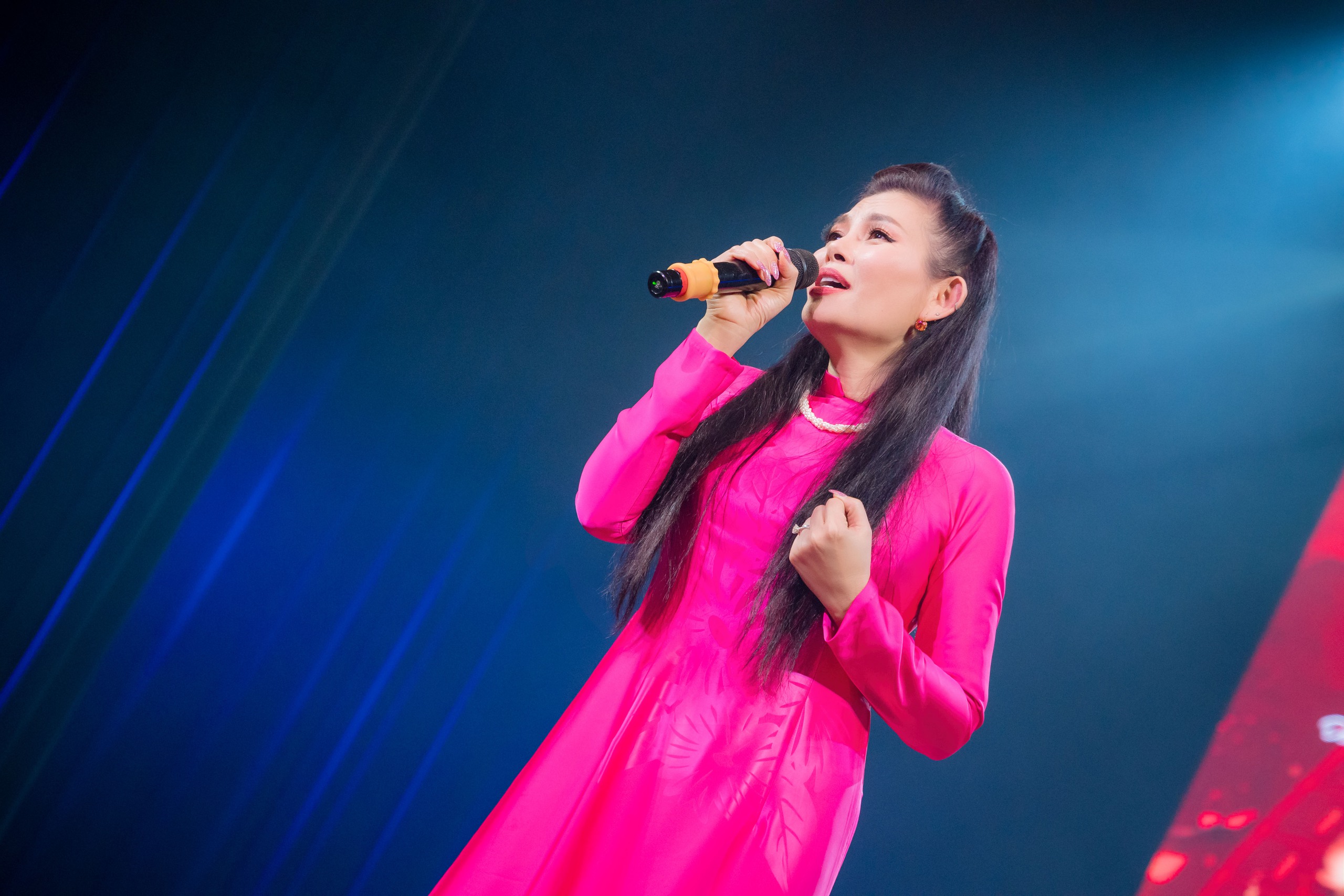 Ngọc Anh (3A) mời bố l&agrave; Nghệ sĩ nh&acirc;n d&acirc;n đ&oacute;ng MV Tết &ldquo;Rộn r&agrave;ng xu&acirc;n đến&rdquo;- Ảnh 1.