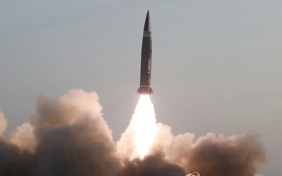 Triều Tiên phóng loạt tên lửa đạn đạo tầm ngắn trước thềm lễ nhậm chức của ông Trump- Ảnh 2. Triều Tiên bất ngờ phóng tên lửa đạn đạo