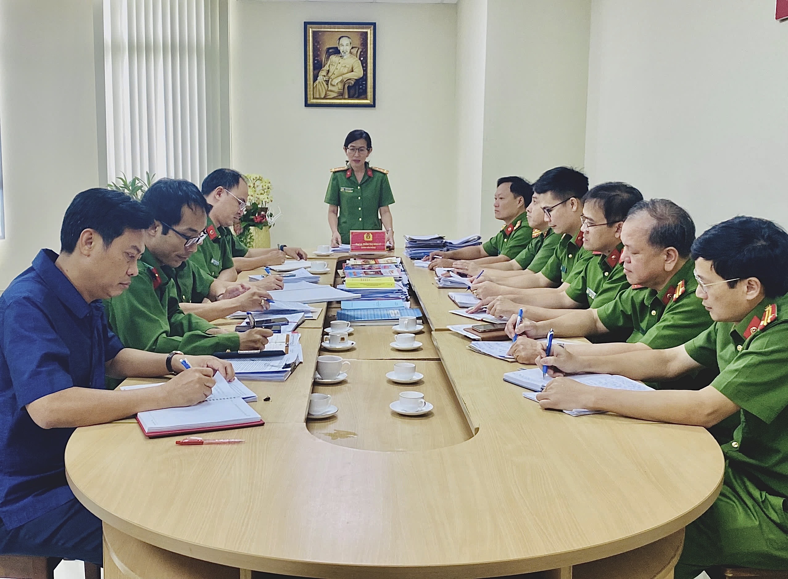 TP.HCM triệt ph&aacute; đường d&acirc;y bu&ocirc;n người xuy&ecirc;n quốc gia- Ảnh 4.