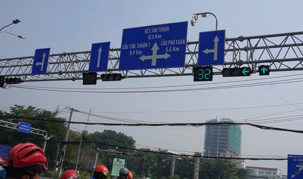 TP.HCM: Ứng dụng AI điều khiến t&iacute;n hiệu đ&egrave;n giao th&ocirc;ng gi&uacute;p bớt &ugrave;n tắc- Ảnh 1.