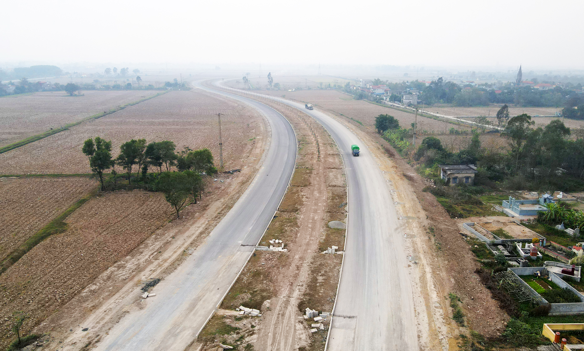 Nỗ lực th&ocirc;ng tuyến h&agrave;nh lang Đ&ocirc;ng T&acirc;y 3.600 tỷ ở H&agrave; Nam trước tết Nguy&ecirc;n đ&aacute;n- Ảnh 10.