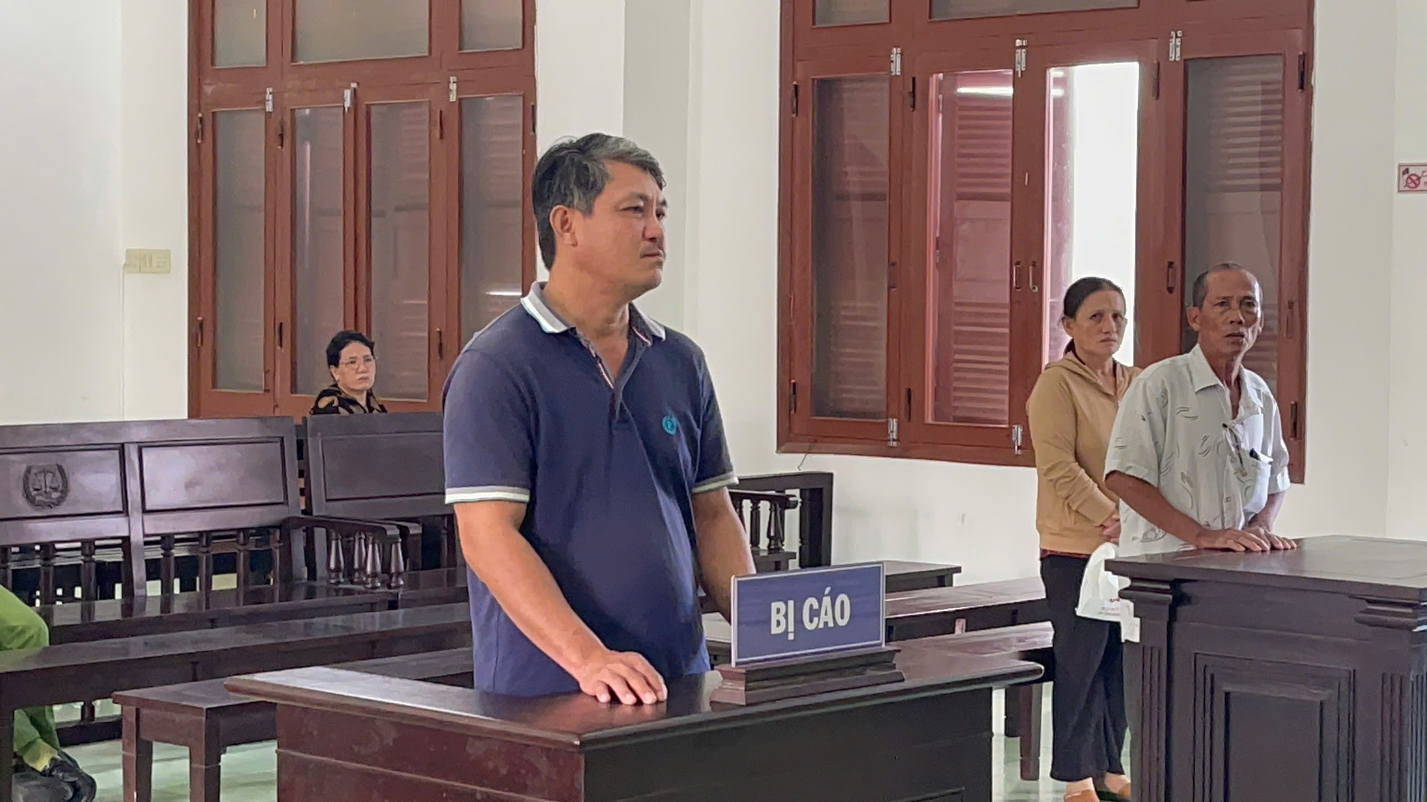 Lĩnh &aacute;n t&ugrave; v&igrave; nhậu say g&acirc;y tai nạn chết người rồi bỏ trốn- Ảnh 1.