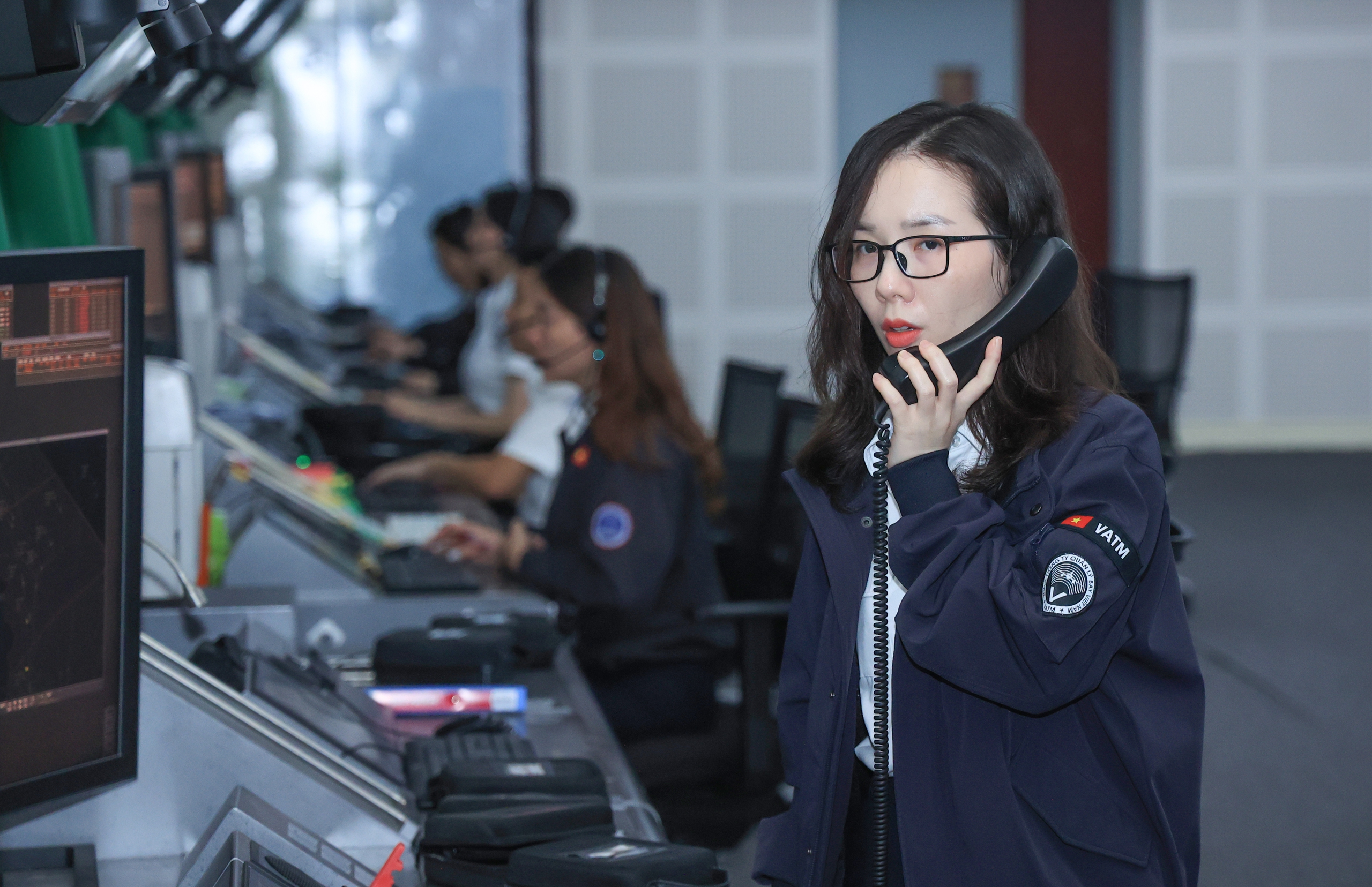 Kh&aacute;m ph&aacute; "bộ n&atilde;o" điều h&agrave;nh gần 2.000 chuyến bay mỗi ng&agrave;y- Ảnh 8.