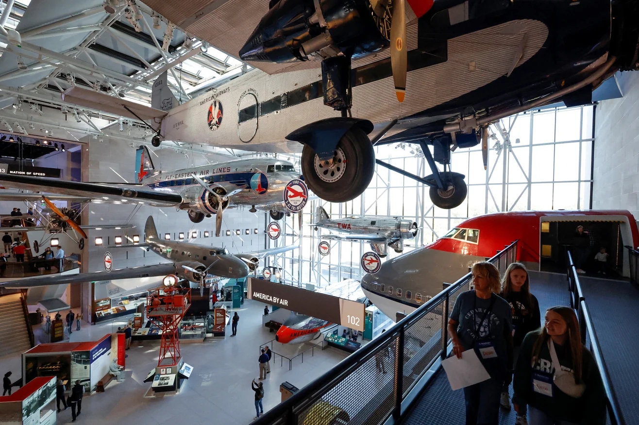 Nếu Ch&iacute;nh phủ Mỹ đ&oacute;ng cửa, ng&agrave;nh vận tải, du lịch sẽ bị ảnh hưởng ra sao?- Ảnh 5.