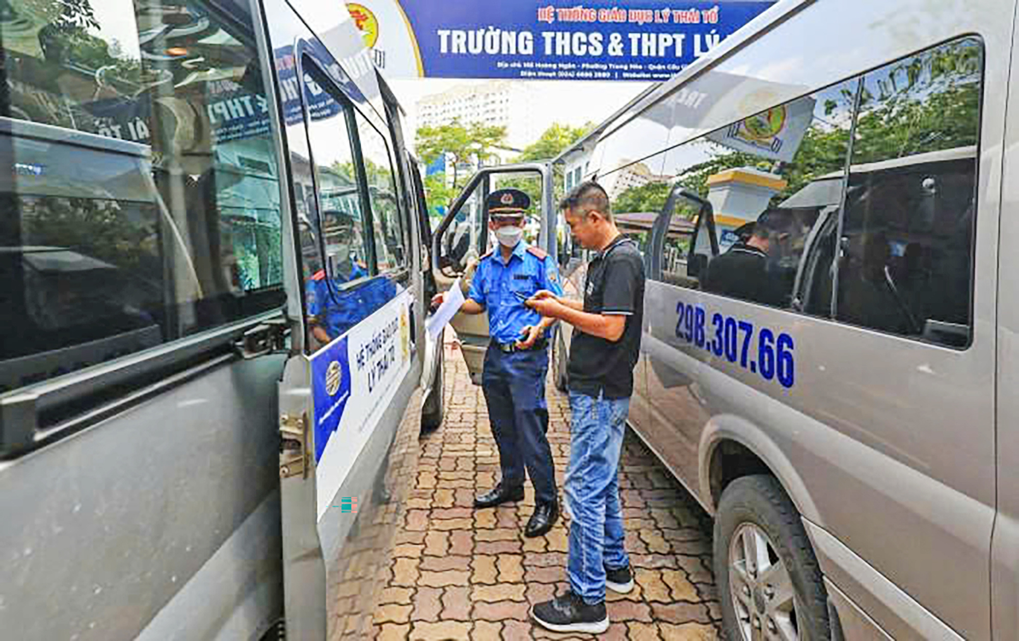 Thiết bị cảnh b&aacute;o qu&ecirc;n trẻ em tr&ecirc;n &ocirc; t&ocirc; được lắp đặt thế n&agrave;o?- Ảnh 3.