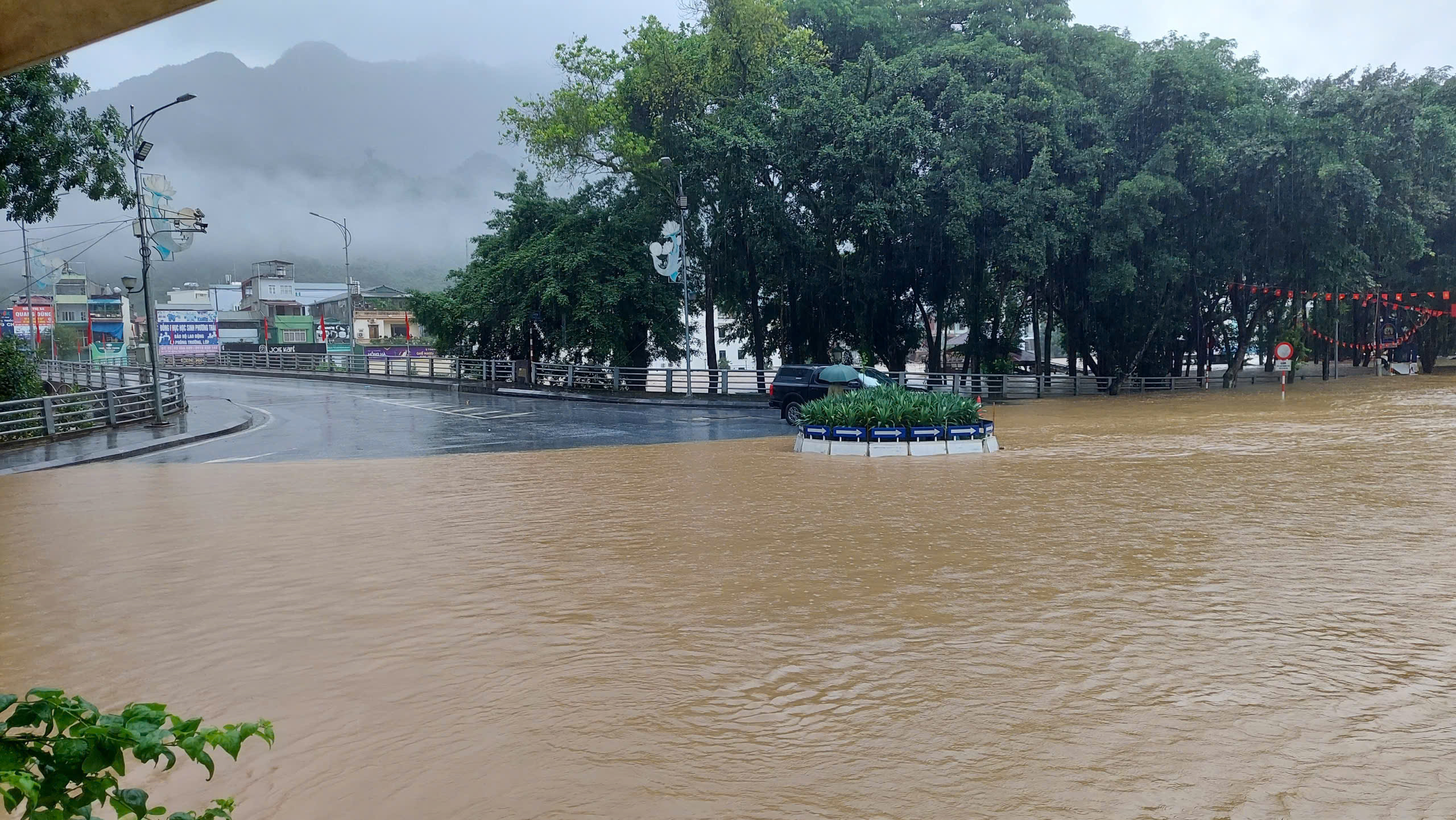 H&agrave;ng ngh&igrave;n hộ d&acirc;n ở Tuy&ecirc;n Quang phải di dời khẩn cấp do ngập lụt- Ảnh 5.