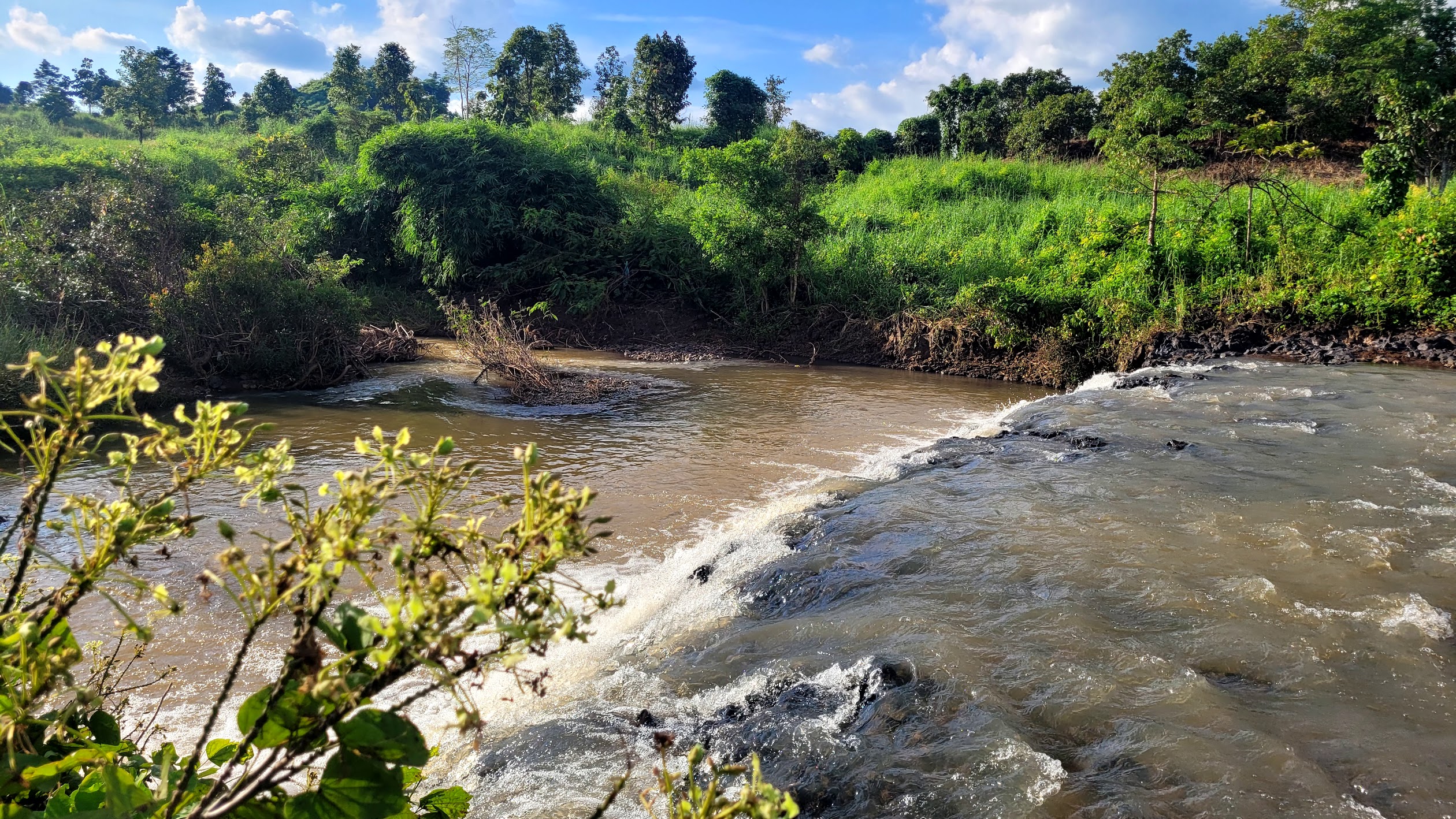 Ngắm vẻ đẹp th&aacute;c Nh&agrave; Thương ở Gia Lai- Ảnh 6.