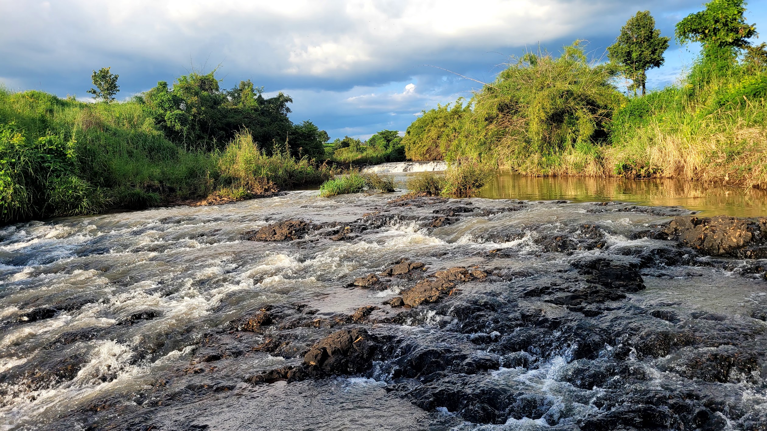 Ngắm vẻ đẹp th&aacute;c Nh&agrave; Thương ở Gia Lai- Ảnh 3.