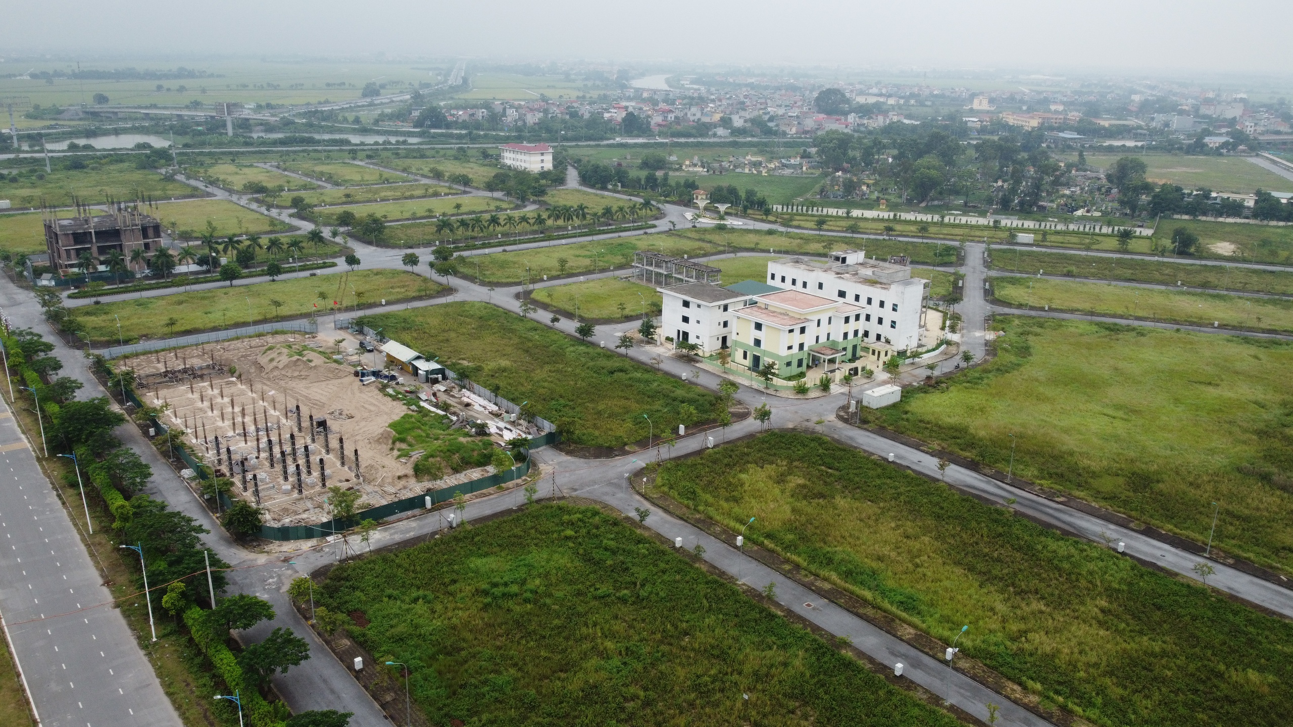 KCN Nam H&agrave; Nội: Đất bỏ hoang, d&acirc;n bị "treo" sổ đỏ- Ảnh 3.