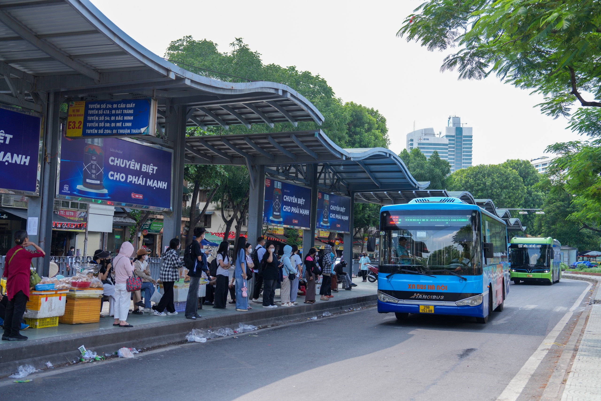 Transerco vận chuyển hơn 162 triệu lượt khách, bứt phá chuyển đổi xanh, chuyển đổi số- Ảnh 1. Transerco vận chuyển hơn 162 triệu lượt khách, bứt phá chuyển đổi xanh, chuyển đổi số- Ảnh 1.