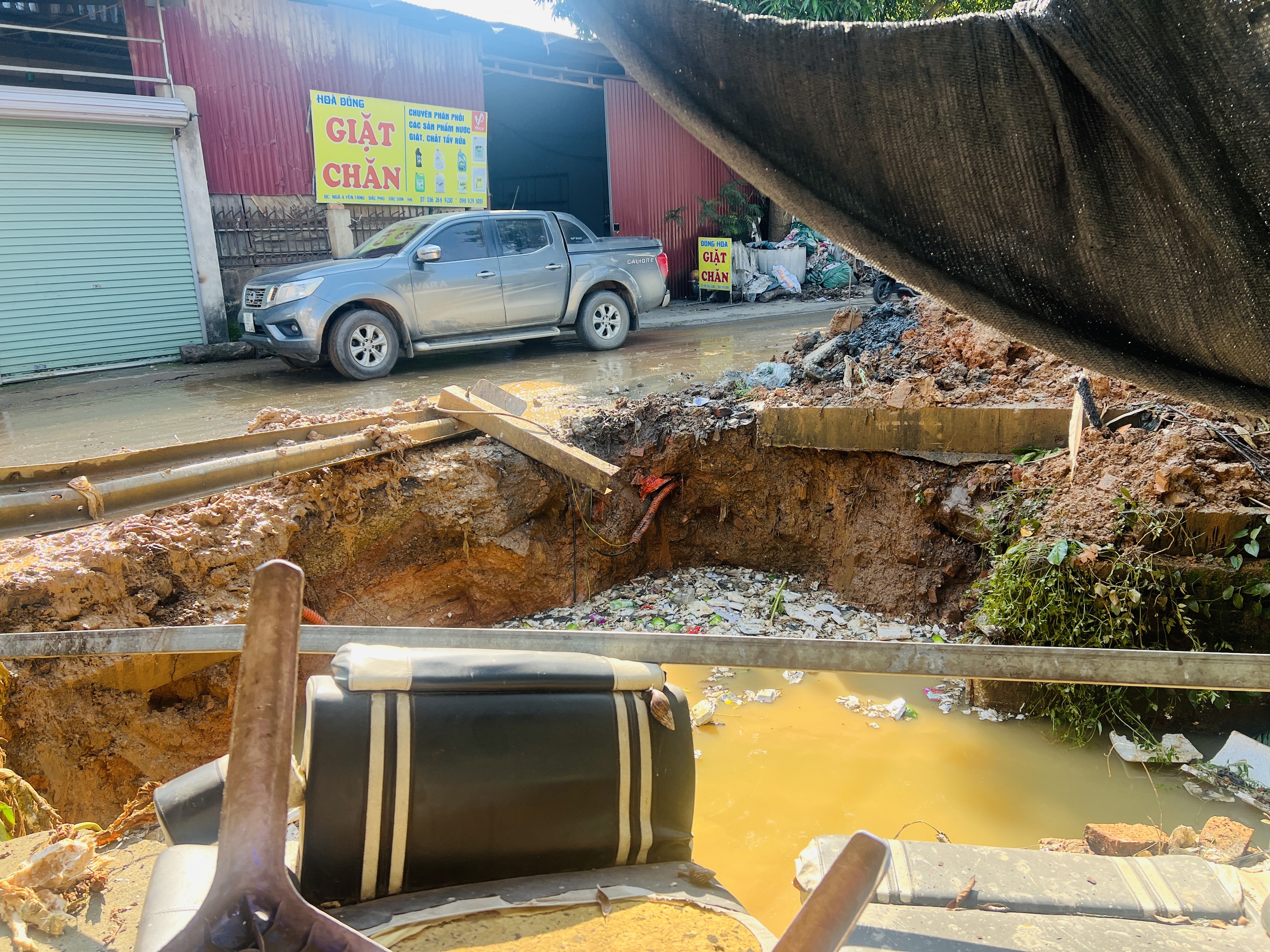 Hà Nội: Người dân xã Đa Phúc gồng mình chống chọi trận lụt lịch sử- Ảnh 5. Hà Nội: Người dân xã Đa Phúc gồng mình chống chọi trận lụt lịch sử- Ảnh 5.