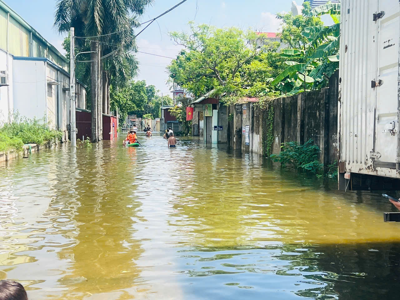 H&agrave; Nội: Cuộc sống đảo lộn v&igrave; kh&ocirc;ng điện, kh&ocirc;ng nước sạch của người d&acirc;n x&atilde; S&oacute;c Sơn- Ảnh 1.