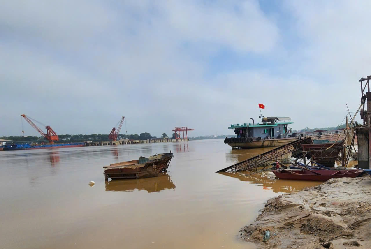 Ph&uacute; Thọ: N&acirc;ng cao tr&aacute;ch nhiệm quản l&yacute; v&agrave; tuy&ecirc;n truyền ph&aacute;p luật tại c&aacute;c bến thủy nội địa- Ảnh 3.