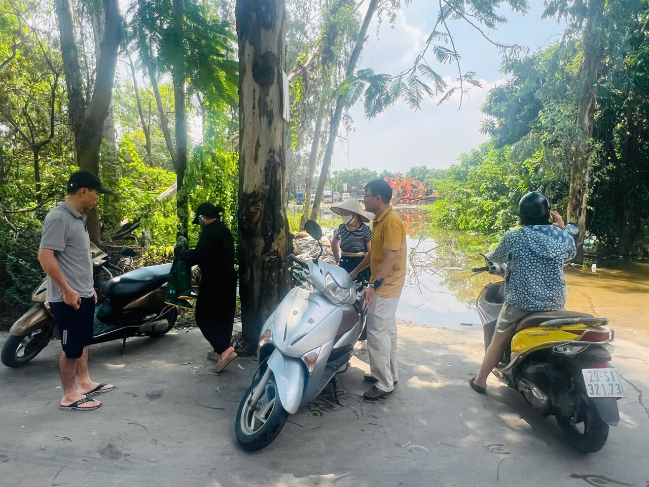 H&agrave; Nội: Cuộc sống đảo lộn v&igrave; kh&ocirc;ng điện, kh&ocirc;ng nước sạch của người d&acirc;n x&atilde; S&oacute;c Sơn- Ảnh 6.