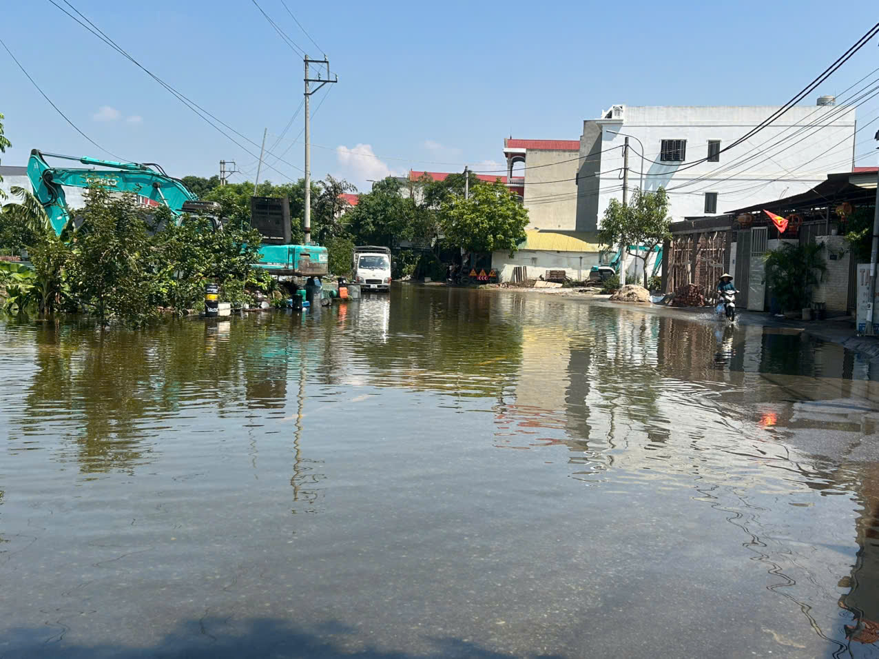 H&agrave; Nội: Cuộc sống đảo lộn v&igrave; kh&ocirc;ng điện, kh&ocirc;ng nước sạch của người d&acirc;n x&atilde; S&oacute;c Sơn- Ảnh 10.