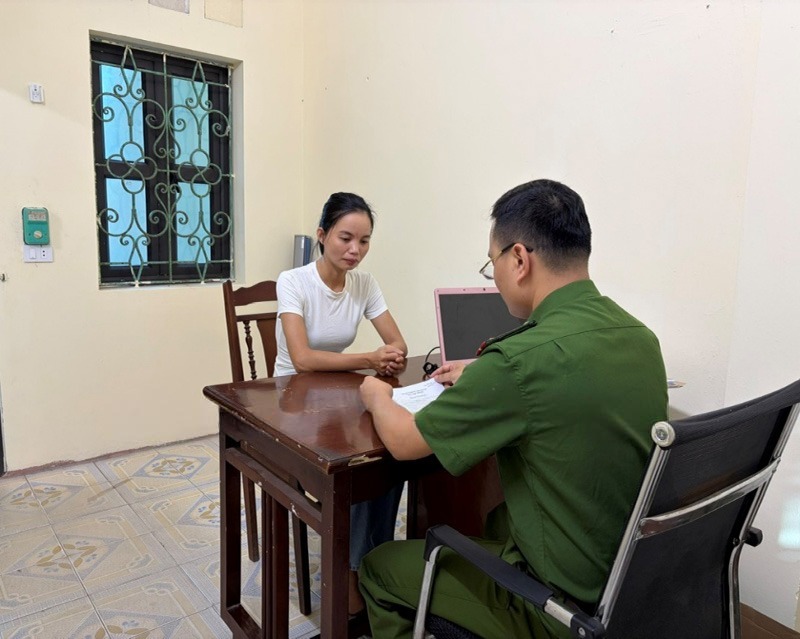 Hưng Y&ecirc;n: Khởi tố &ldquo;nữ qu&aacute;i&rdquo; lừa b&aacute;n đất ruộng, chiếm đoạt hơn 3,5 tỷ đồng- Ảnh 1.