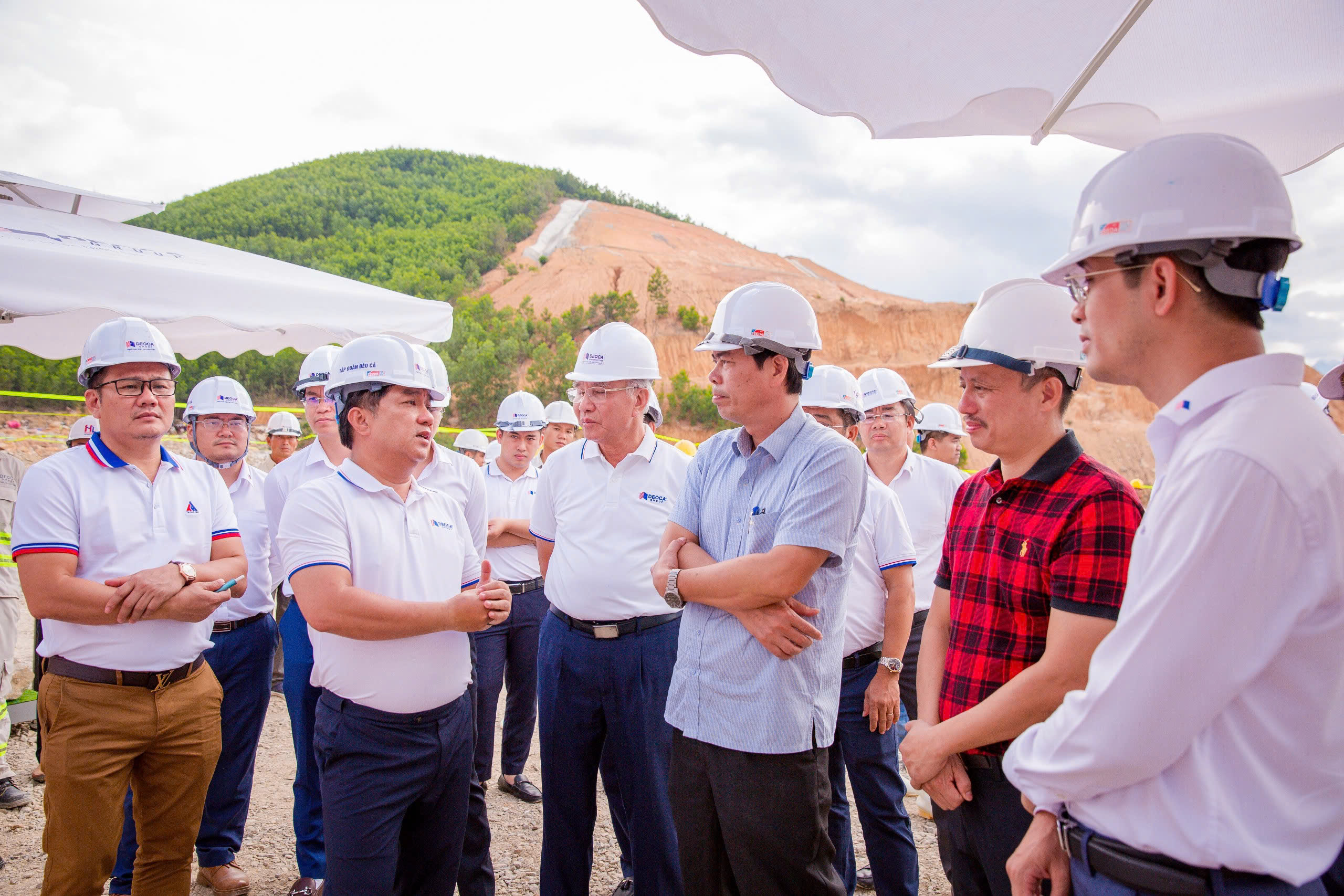 Chủ tịch Tập đo&agrave;n Đ&egrave;o Cả: L&ograve;ng kh&ocirc;ng bền sao l&agrave;m doanh nh&acirc;n- Ảnh 5.