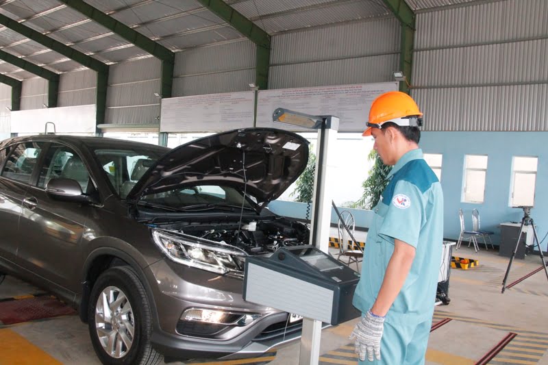 Gia Lai cảnh b&aacute;o t&igrave;nh trạng lừa đảo y&ecirc;u cầu đổi giấy chứng nhận v&agrave; tem kiểm định xe- Ảnh 1.