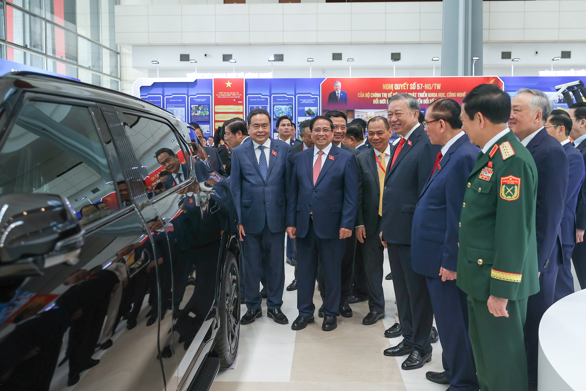 Tổng Bí thư Tô Lâm dự khai mạc Đại hội Đảng bộ Chính phủ lần thứ I- Ảnh 3. Tổng Bí thư Tô Lâm dự khai mạc Đại hội Đảng bộ Chính phủ lần thứ I- Ảnh 3.