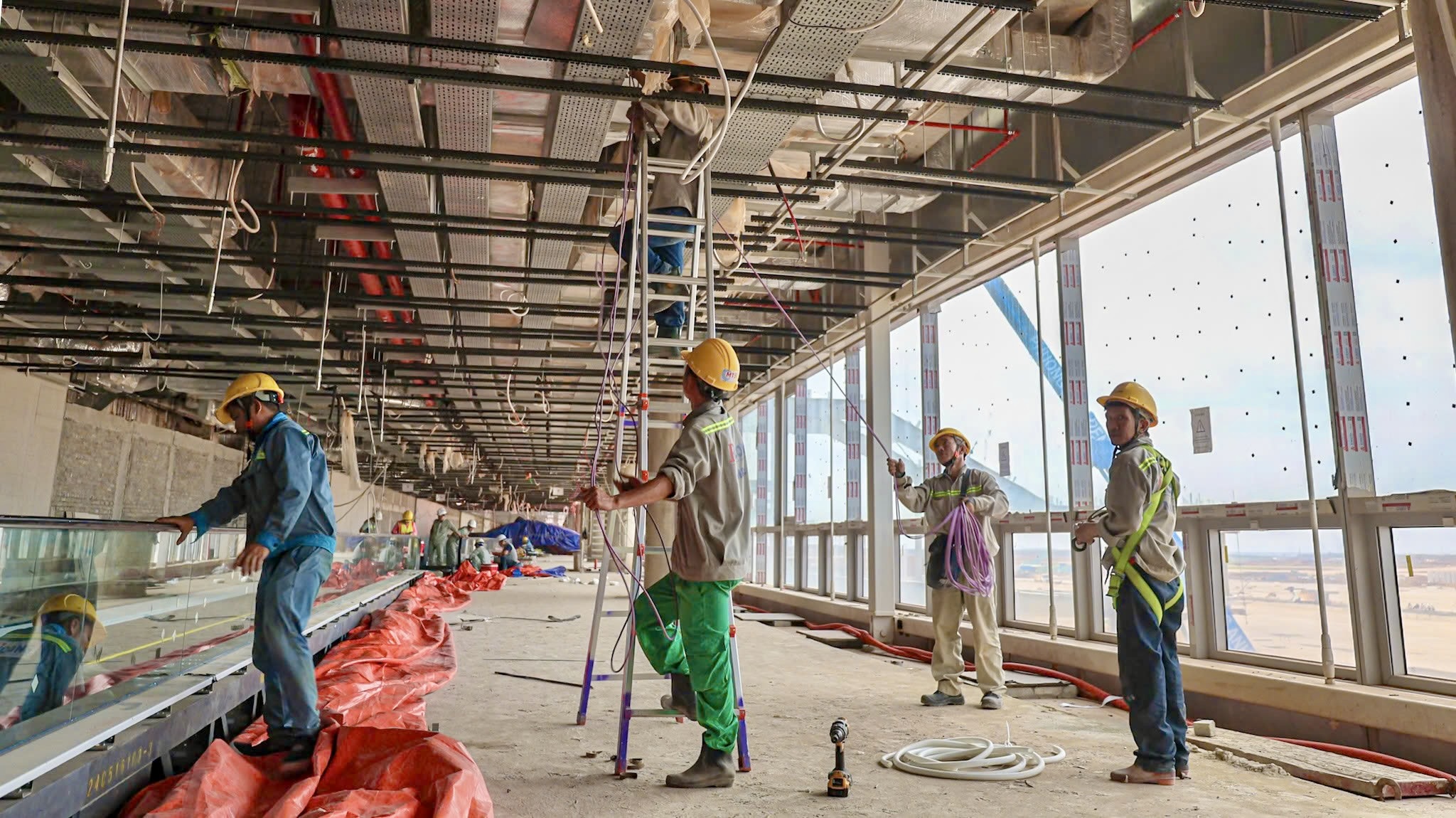 To&agrave;n cảnh thi c&ocirc;ng nh&agrave; ga s&acirc;n bay Long Th&agrave;nh hiện đại nhất Việt Nam- Ảnh 13.