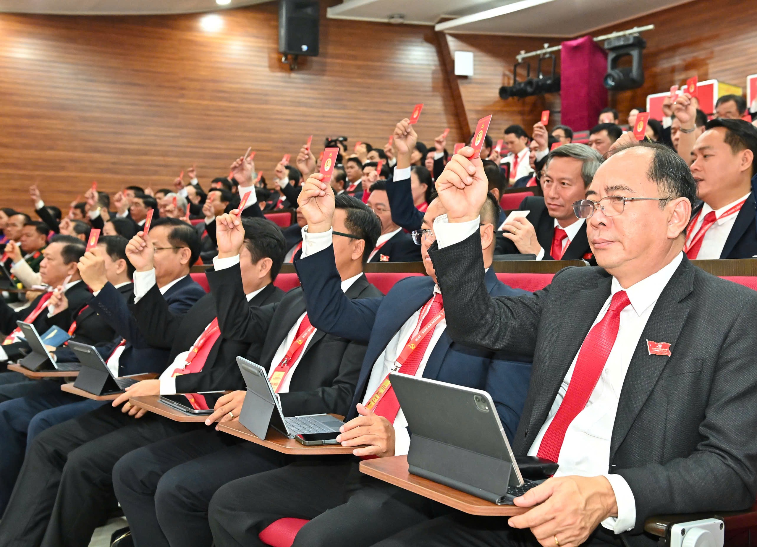 Xây dựng TP.HCM thành đô thị đa trung tâm trong kỷ nguyên mới- Ảnh 2. Xây dựng TP.HCM thành đô thị đa trung tâm trong kỷ nguyên mới- Ảnh 2.