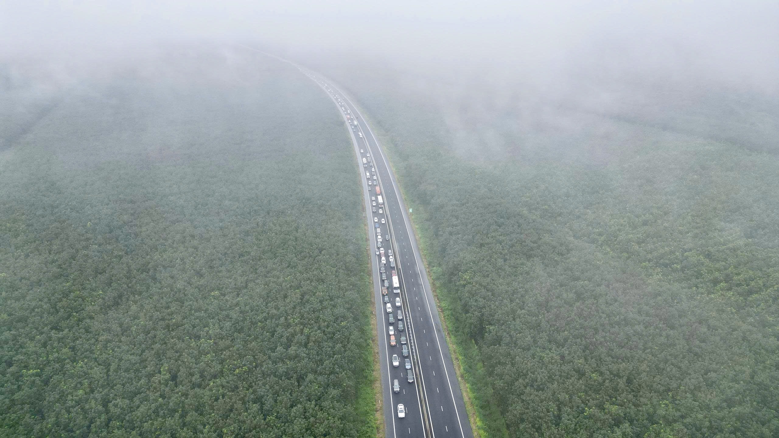 Đồng Nai dốc toàn lực giao mặt bằng cho cao tốc Phan Thiết - Dầu Giây trong tháng 11- Ảnh 2. Đồng Nai dốc toàn lực giao mặt bằng cho cao tốc Phan Thiết - Dầu Giây trong tháng 11- Ảnh 2.
