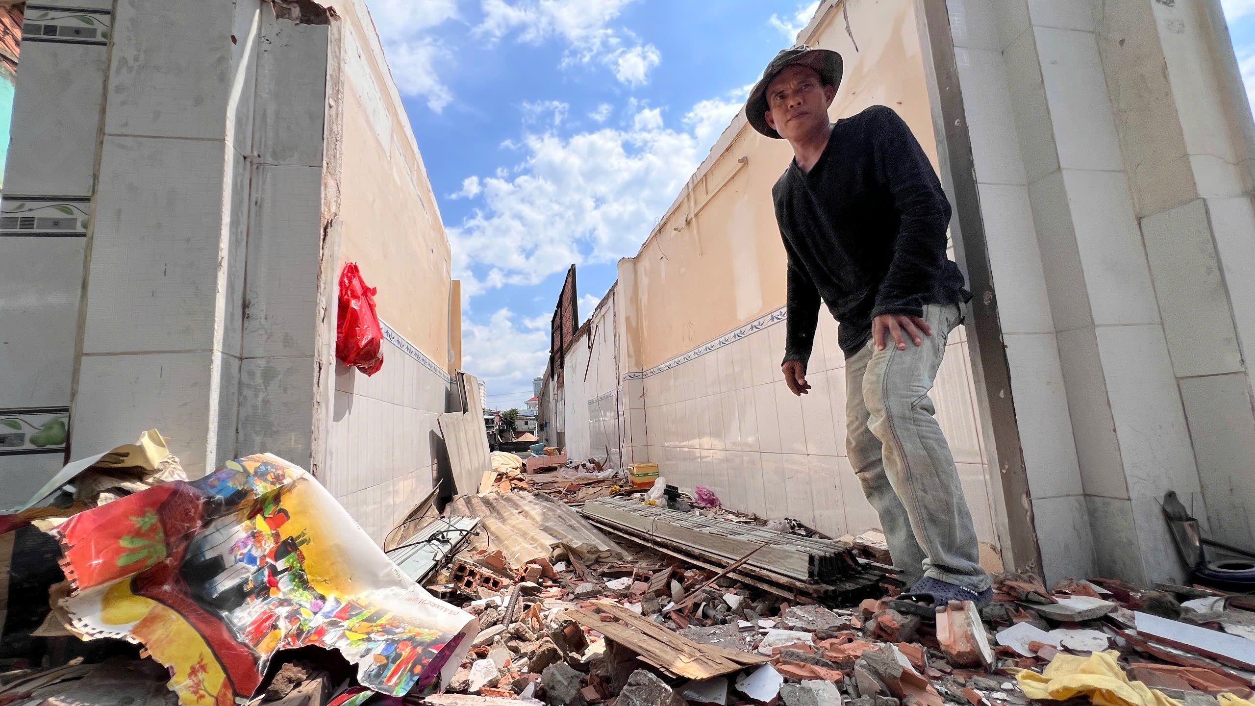 Dự &aacute;n bờ Bắc k&ecirc;nh Đ&ocirc;i hơn 7.300 tỷ đồng đang thi c&ocirc;ng ra sao?- Ảnh 4.