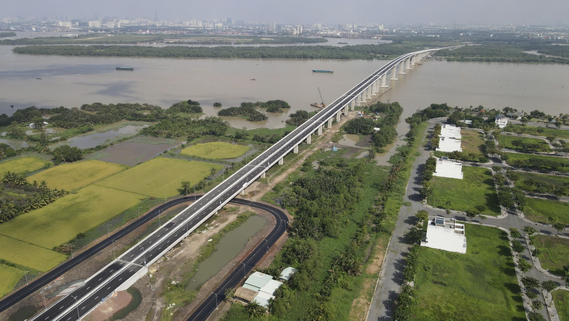 Dấu ấn bốn công trình tiêu biểu chào mừng Đại hội Đảng bộ Chính phủ lần thứ I- Ảnh 2. Dấu ấn bốn công trình tiêu biểu chào mừng Đại hội Đảng bộ Chính phủ lần thứ I- Ảnh 2.